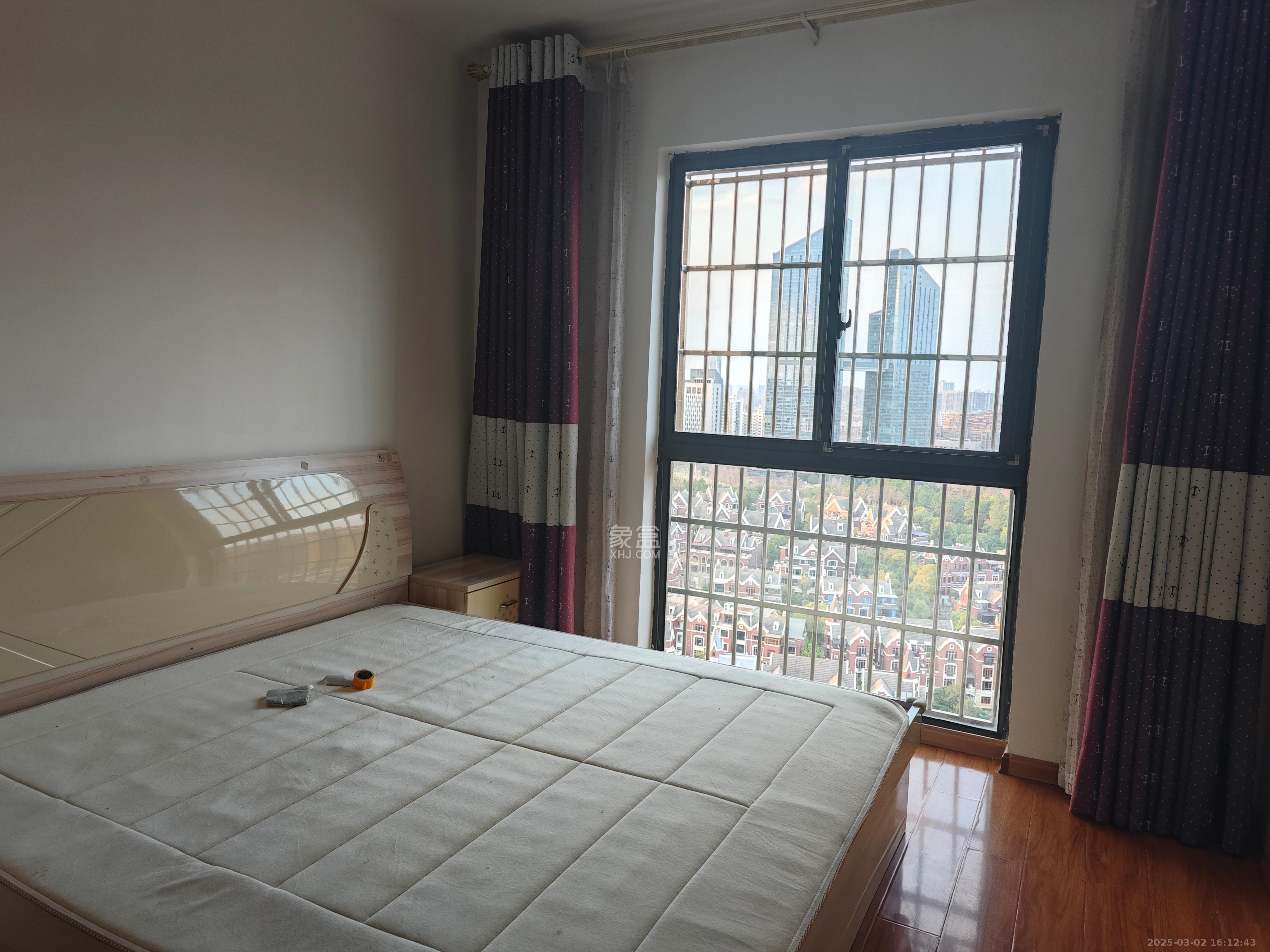 优山美地 3室2厅2卫 2788.0元/月 优山美地 3室2厅2卫 2788.0元/月室内图