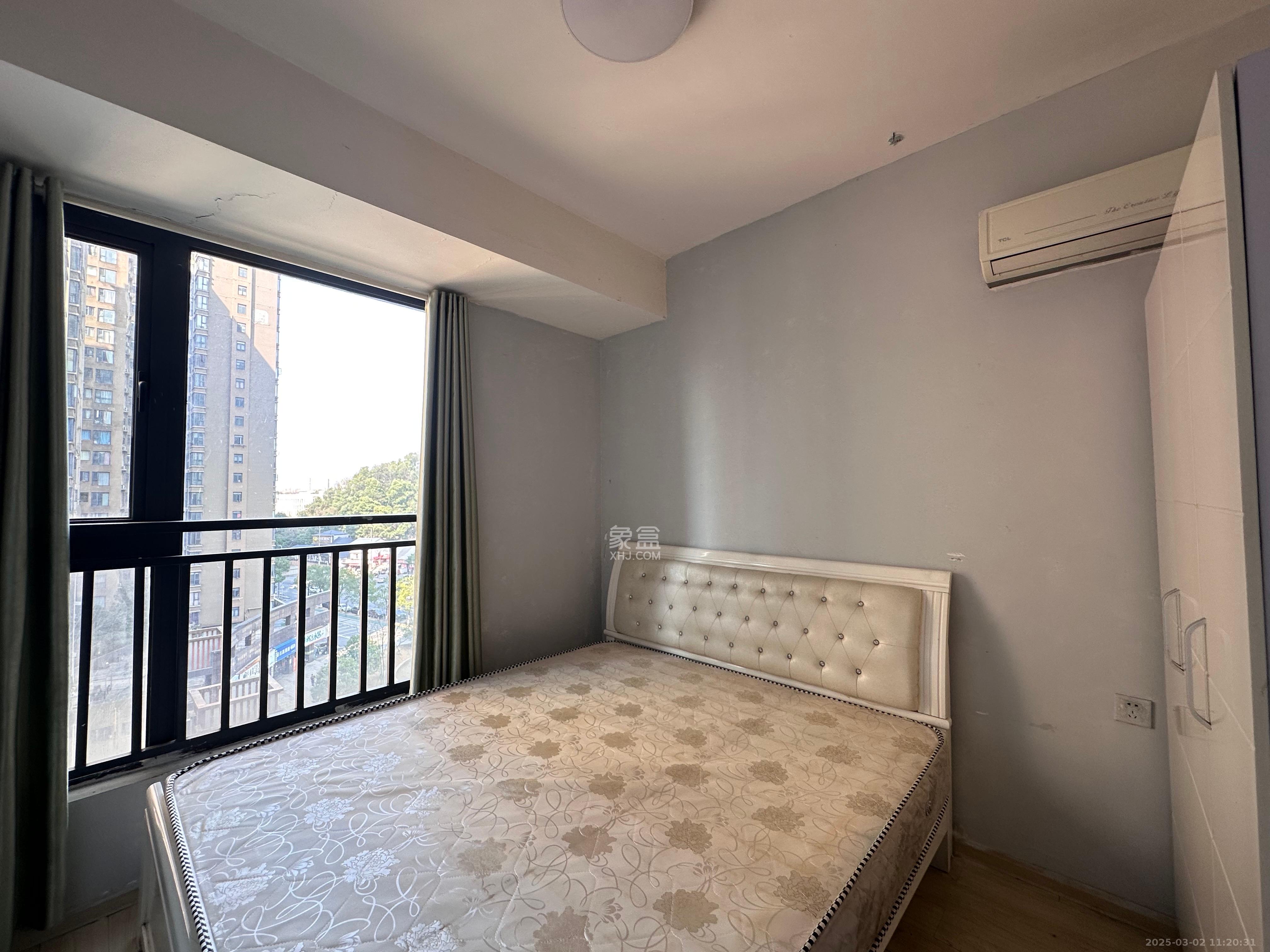 藏珑湖上国际花园 3室2厅2卫 2800.0元/月 藏珑湖上国际花园 3室2厅2卫 2800.0元/月室内图