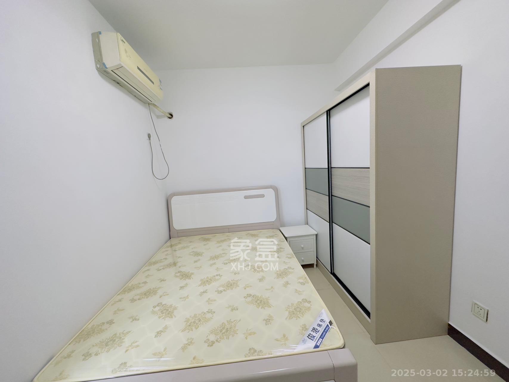 湘府9号  2室1厅1卫   2100.00元/月室内图