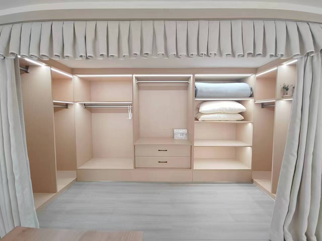 船山公馆  1室1厅1卫   2600.00元/月室内图