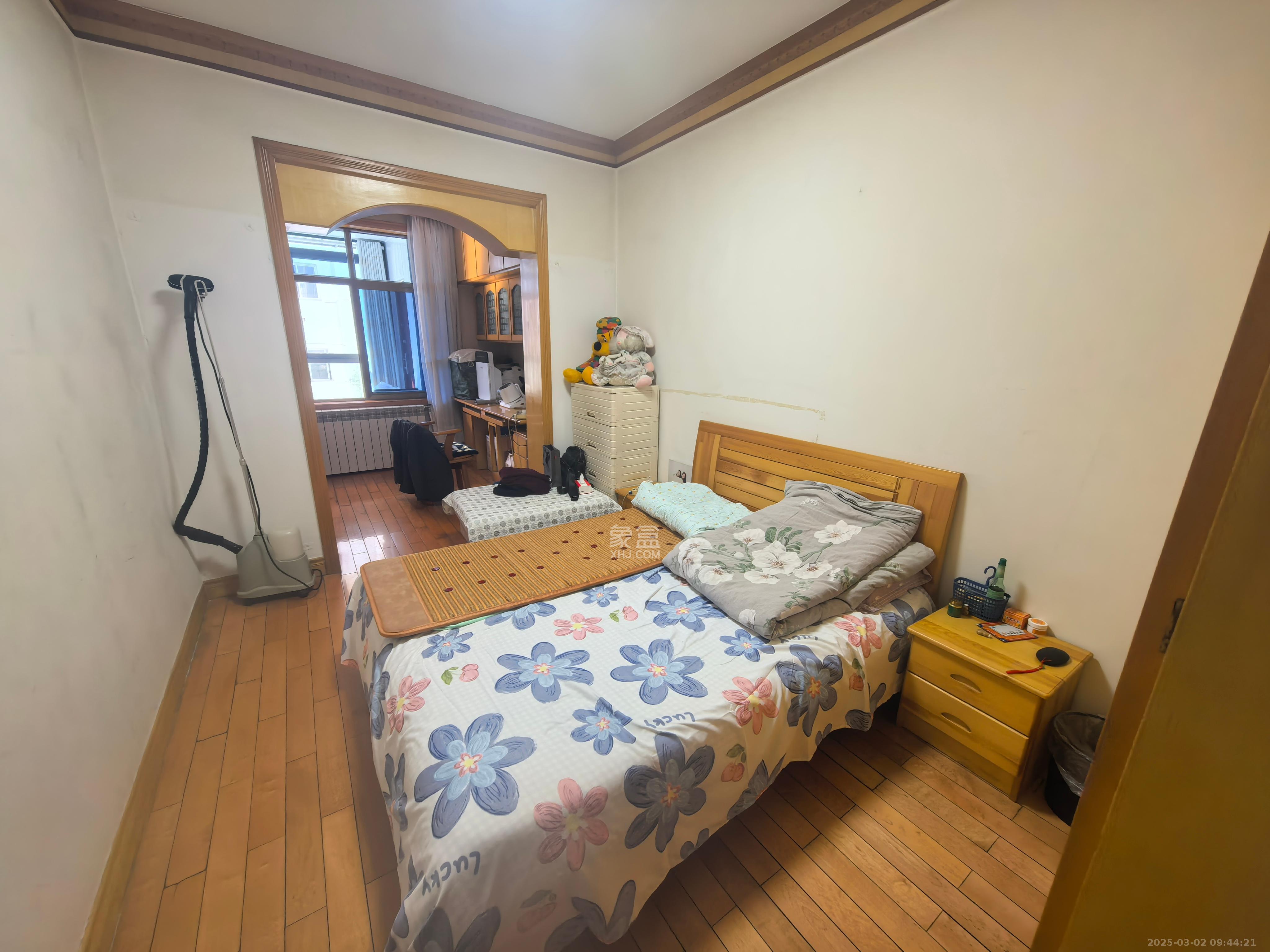 省政府机关梓园住宅区 3室1厅1卫 3000.0元/月 省政府机关梓园住宅区 3室1厅1卫 3000.0元/月室内图