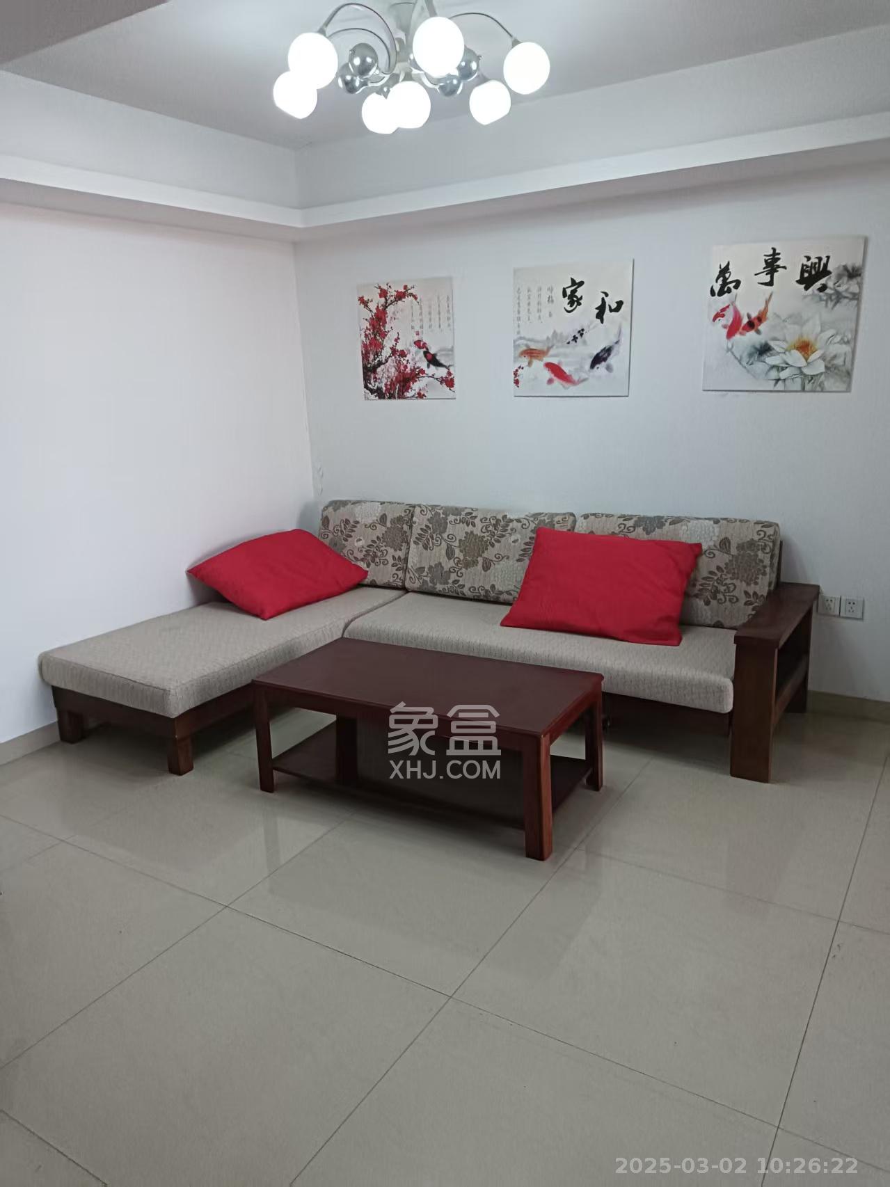 悦湖山 3室2厅2卫 2000.0元/月 悦湖山 3室2厅2卫 2000.0元/月室内图