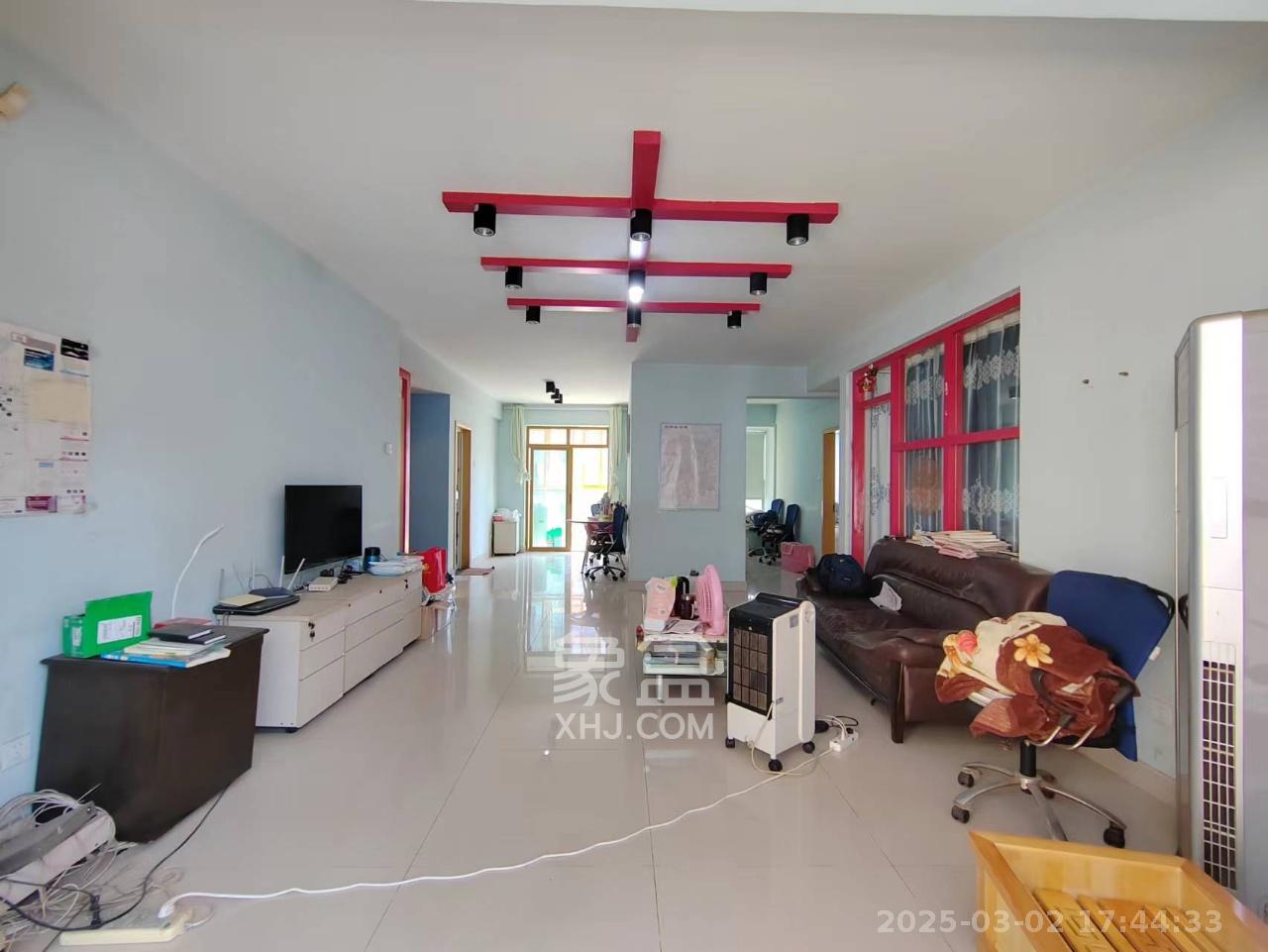 天健芙蓉盛世一期 3室2厅1卫 3200.0元/月 天健芙蓉盛世一期 3室2厅1卫 3200.0元/月室内图