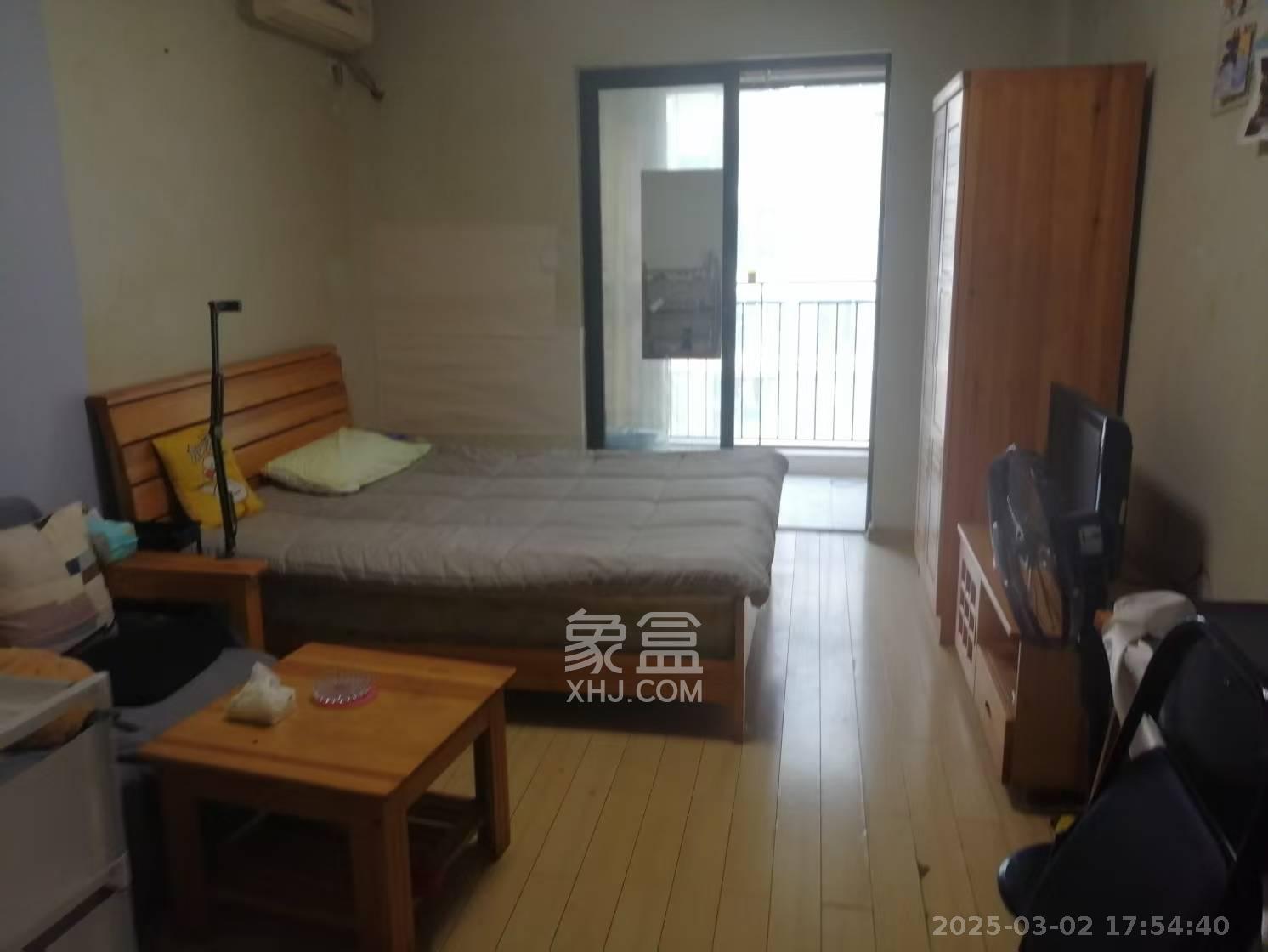 万科金域华府一期  1室1厅1卫    1300.0元/月 万科金域华府一期  1室1厅1卫    1300.0元/月室内图