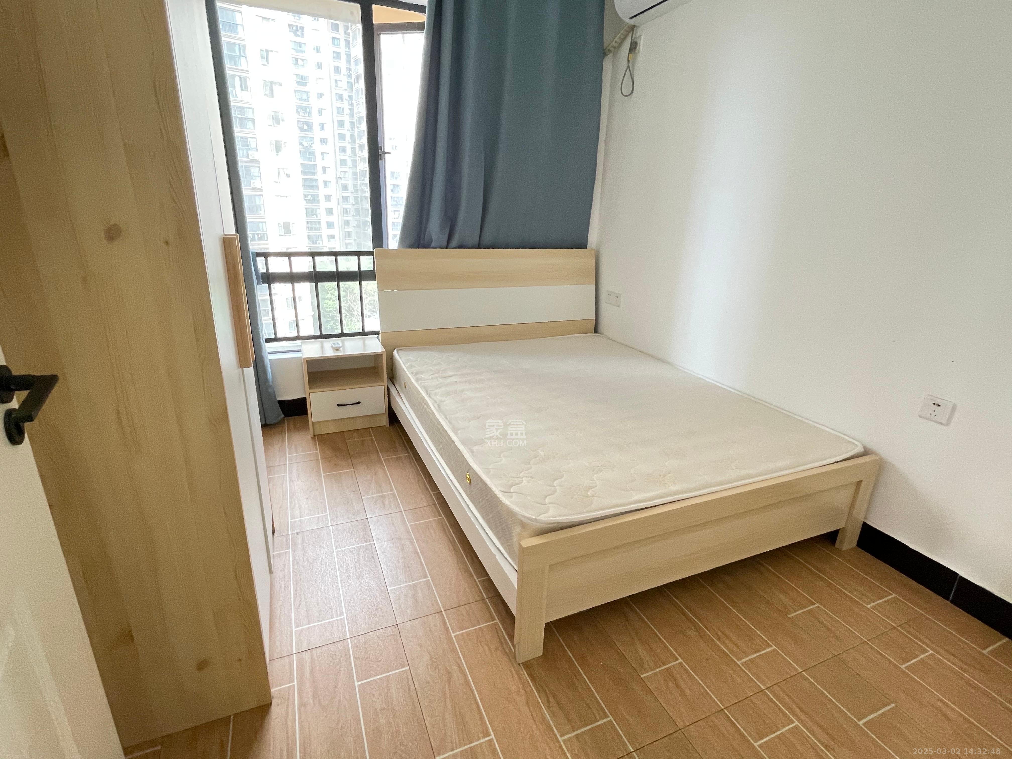 邦盛水岸御园  5室2厅2卫   2700.00元/月室内图