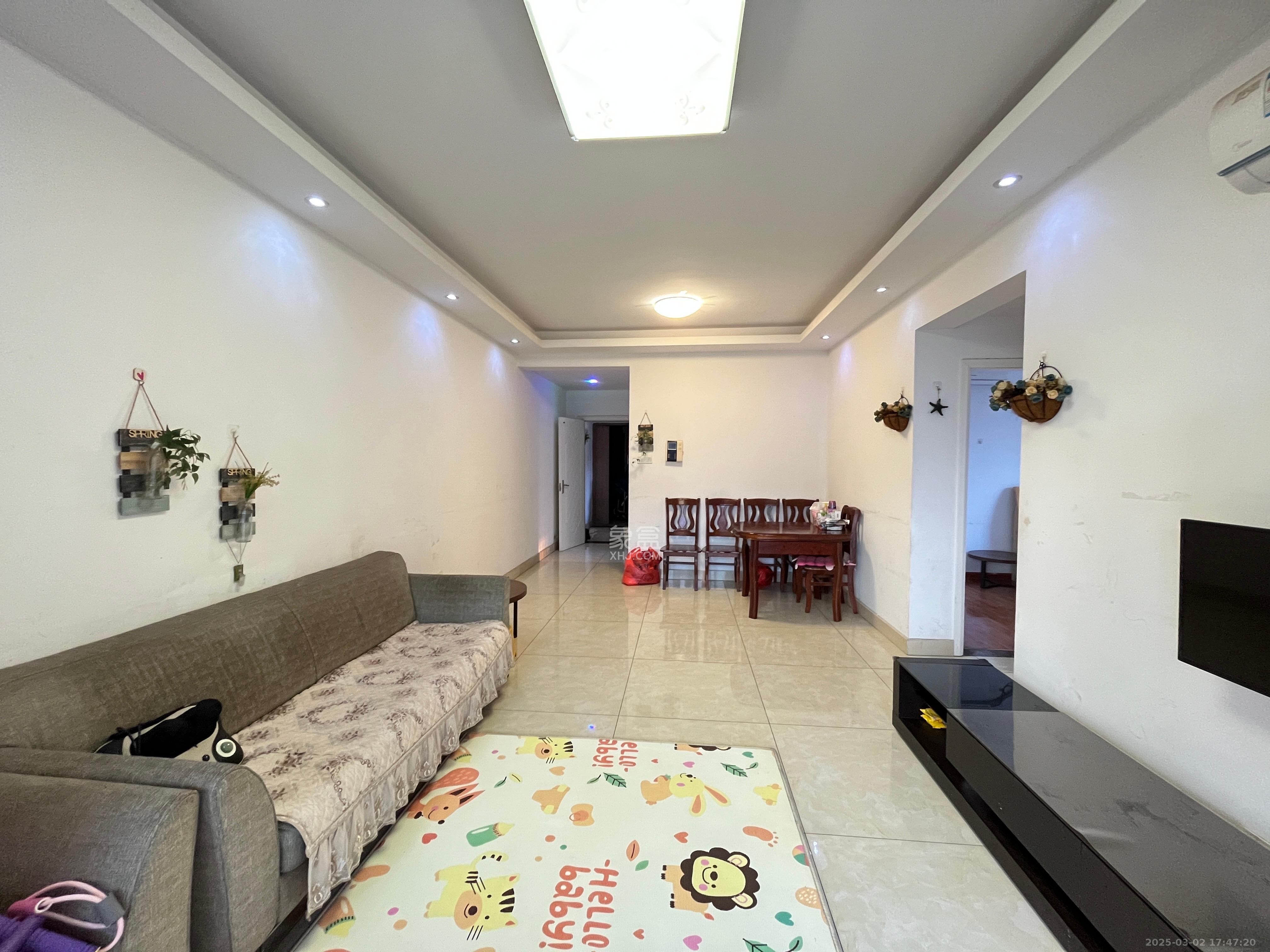 恒基凯旋门一二期 1室2厅1卫 900.0元/月 恒基凯旋门一二期 1室2厅1卫 900.0元/月室内图