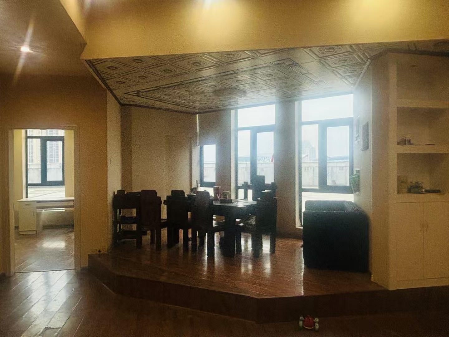 鸿星新天地  5室3厅1卫    4380.0元/月 鸿星新天地  5室3厅1卫    4380.0元/月室内图