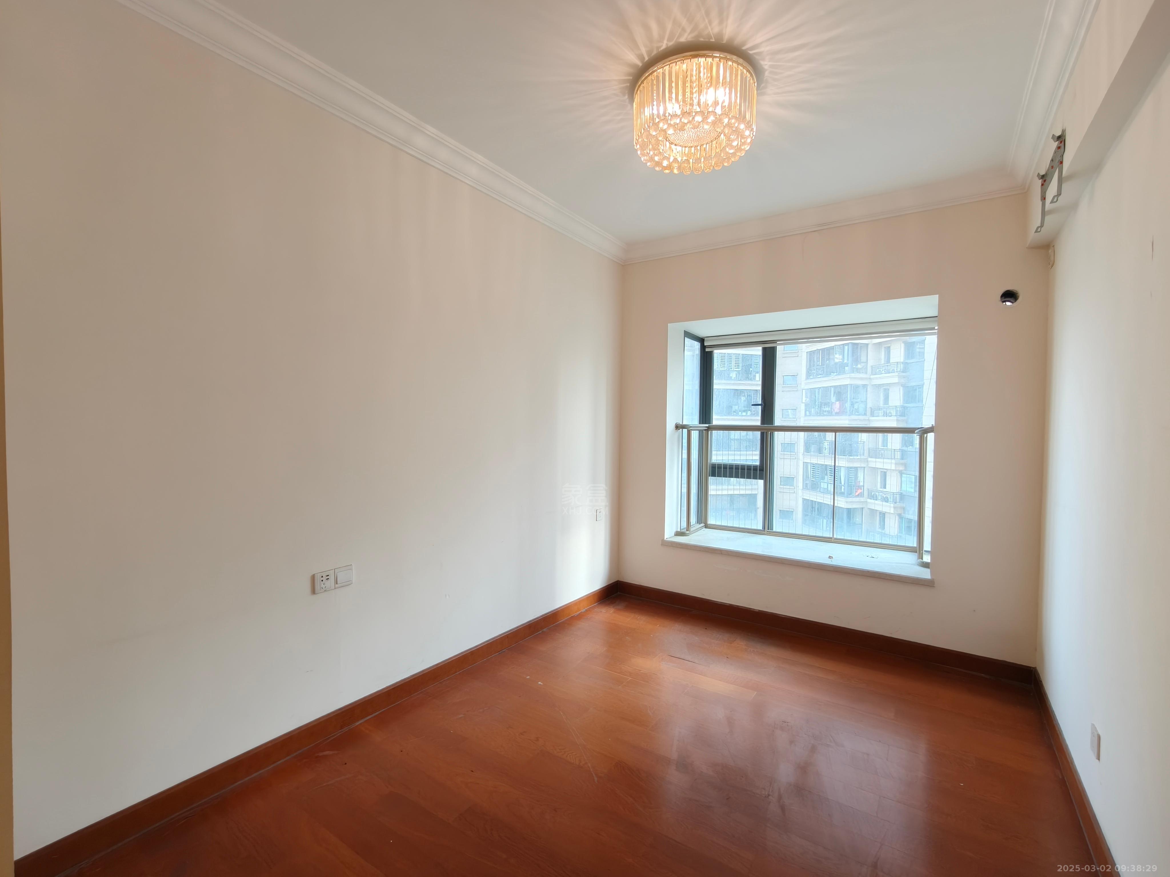 恒大华府 3室2厅1卫 1900.0元/月 恒大华府 3室2厅1卫 1900.0元/月室内图