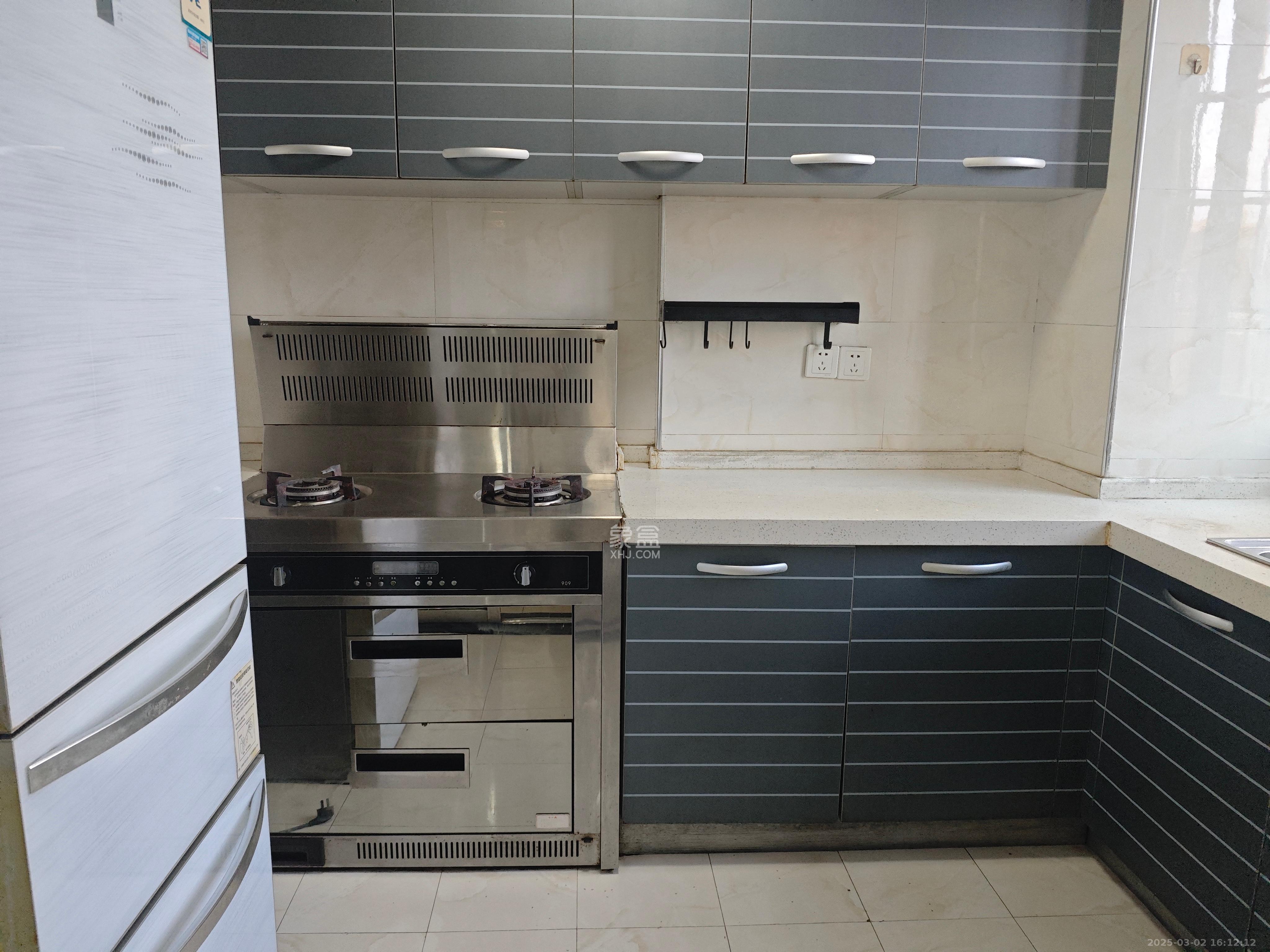 优山美地 3室2厅2卫 2788.0元/月 优山美地 3室2厅2卫 2788.0元/月室内图