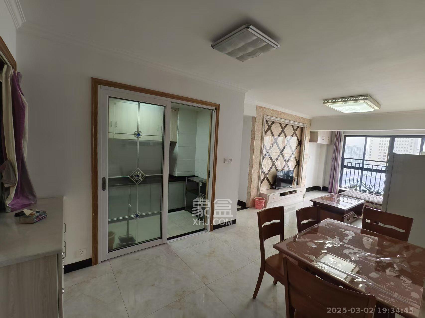 兰亭湾畔  3室2厅1卫   2800.00元/月室内图