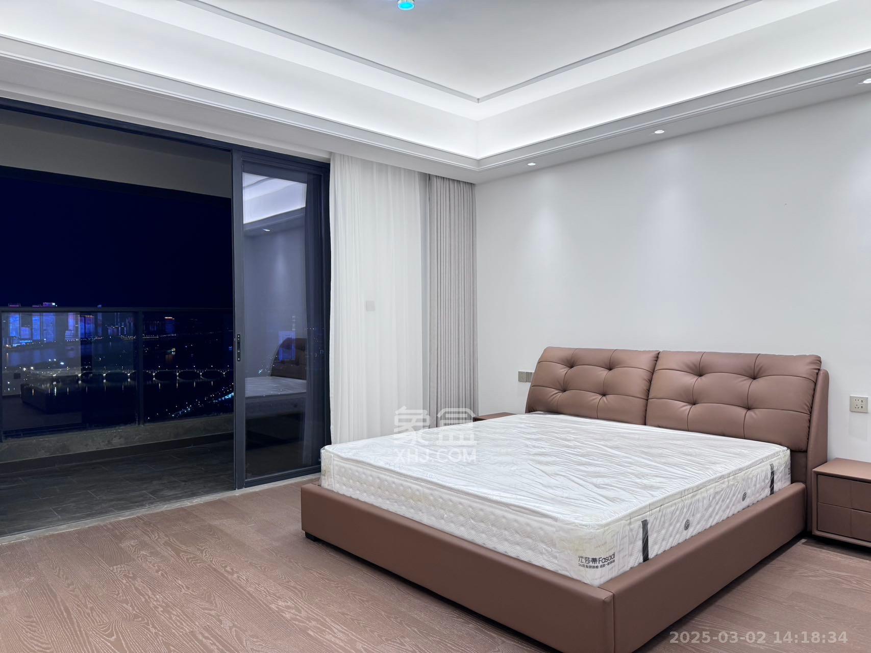 江山印 4室2厅3卫 14500.0元/月 江山印 4室2厅3卫 14500.0元/月室内图