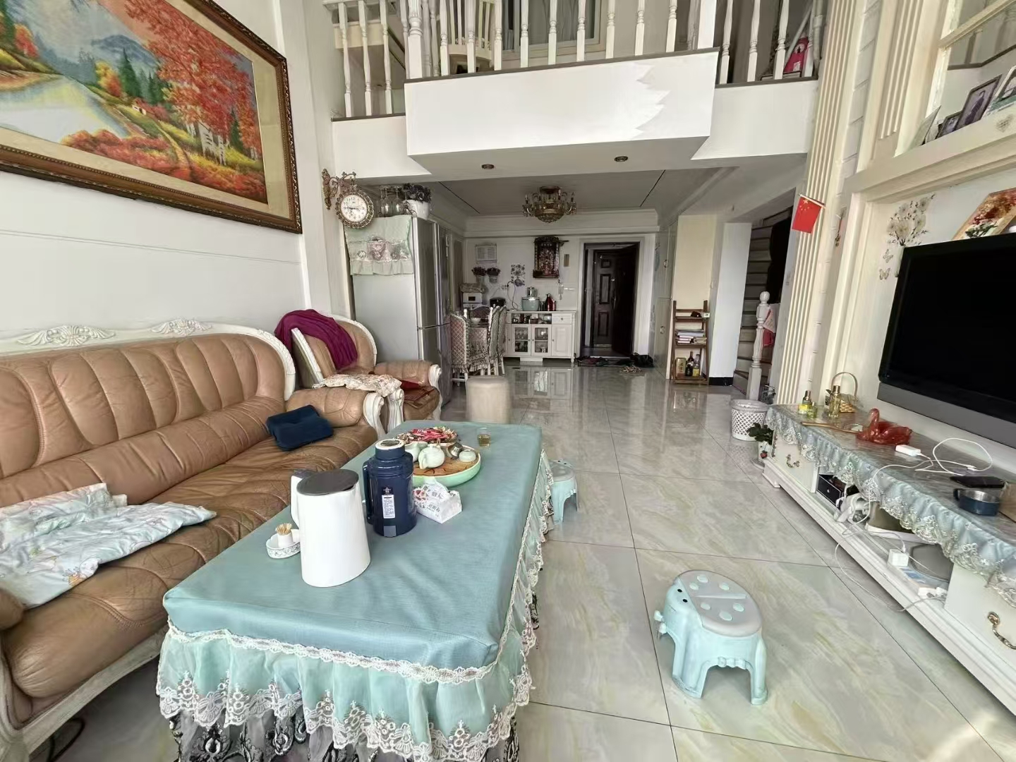 龙泰上品 1室0厅0卫 85.0万 龙泰上品 1室0厅0卫 85.0万客厅