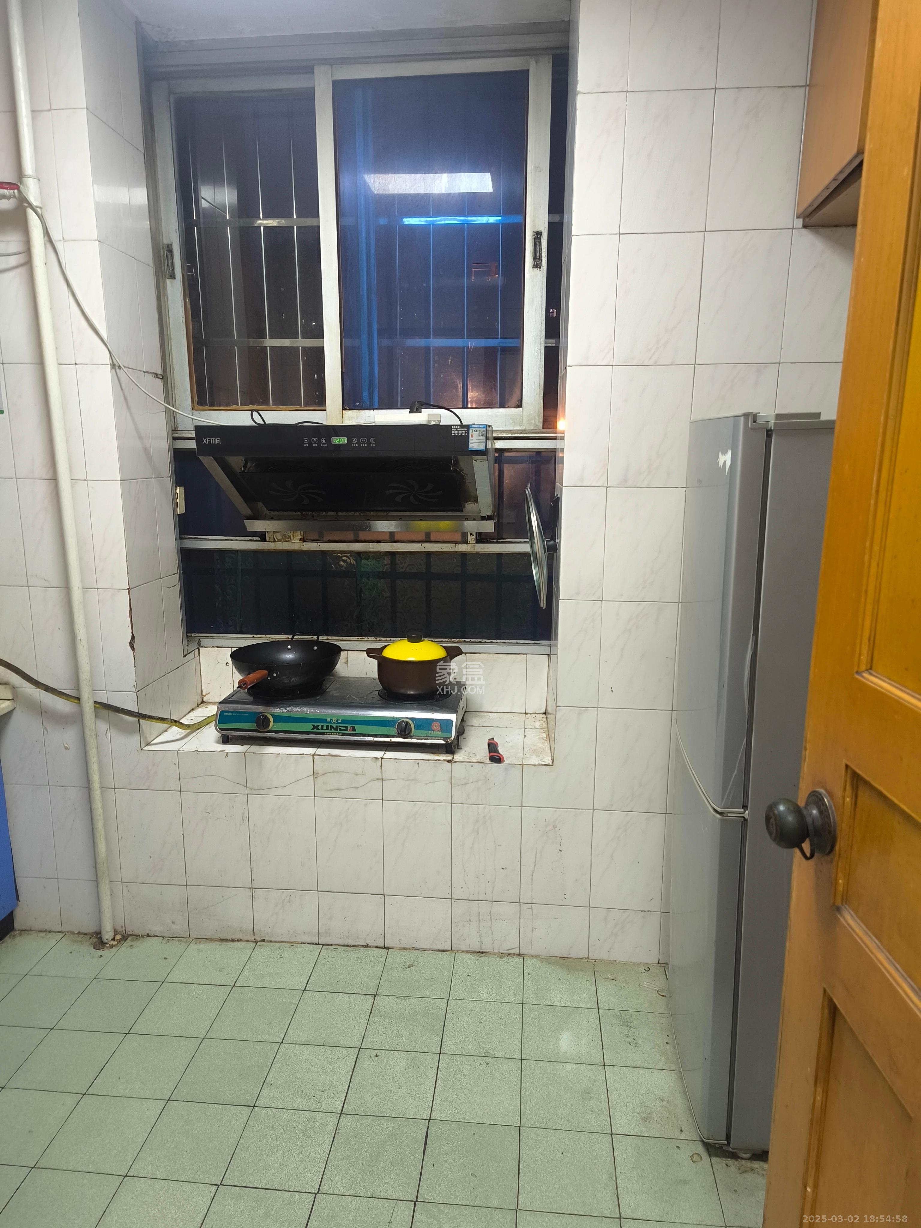 枫林小区 1室1厅1卫 800.0元/月 枫林小区 1室1厅1卫 800.0元/月室内图