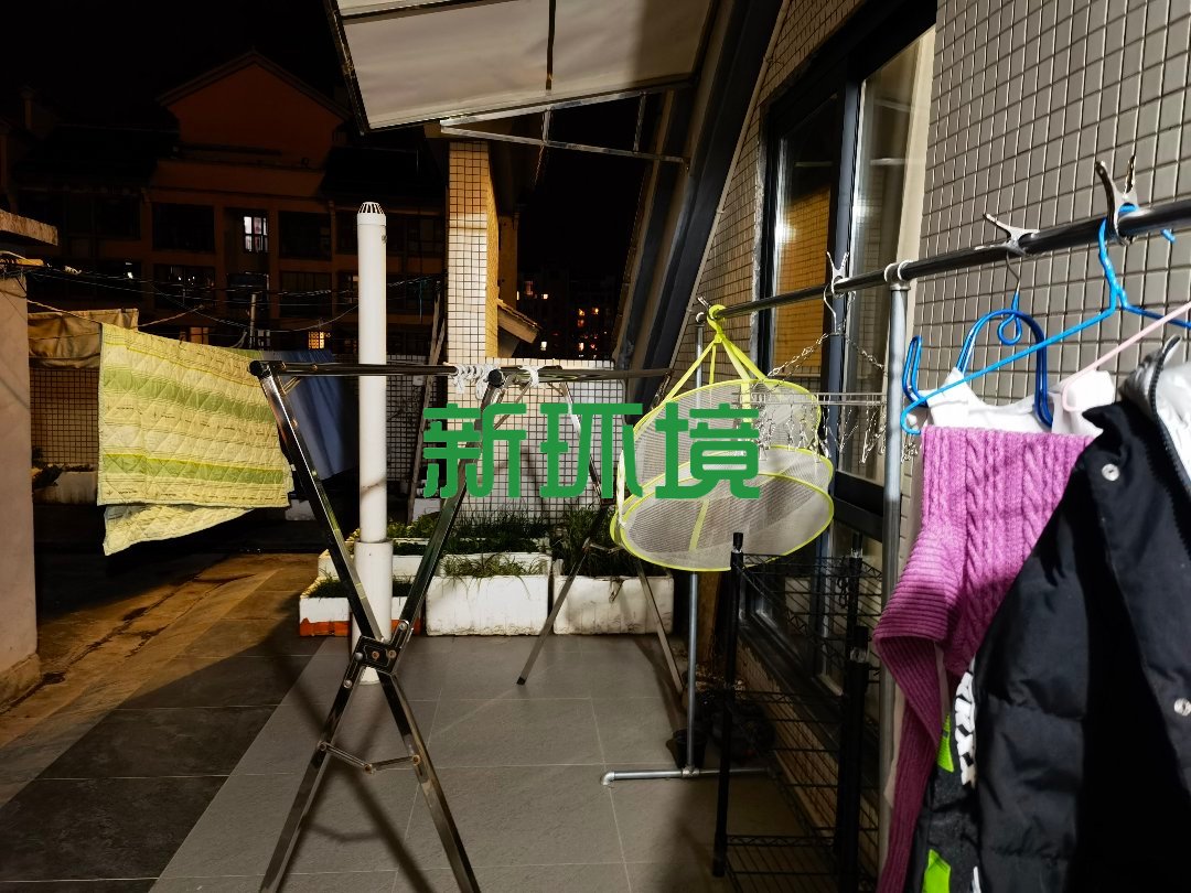 月亮湾三期  5室2厅3卫   138.00万客厅