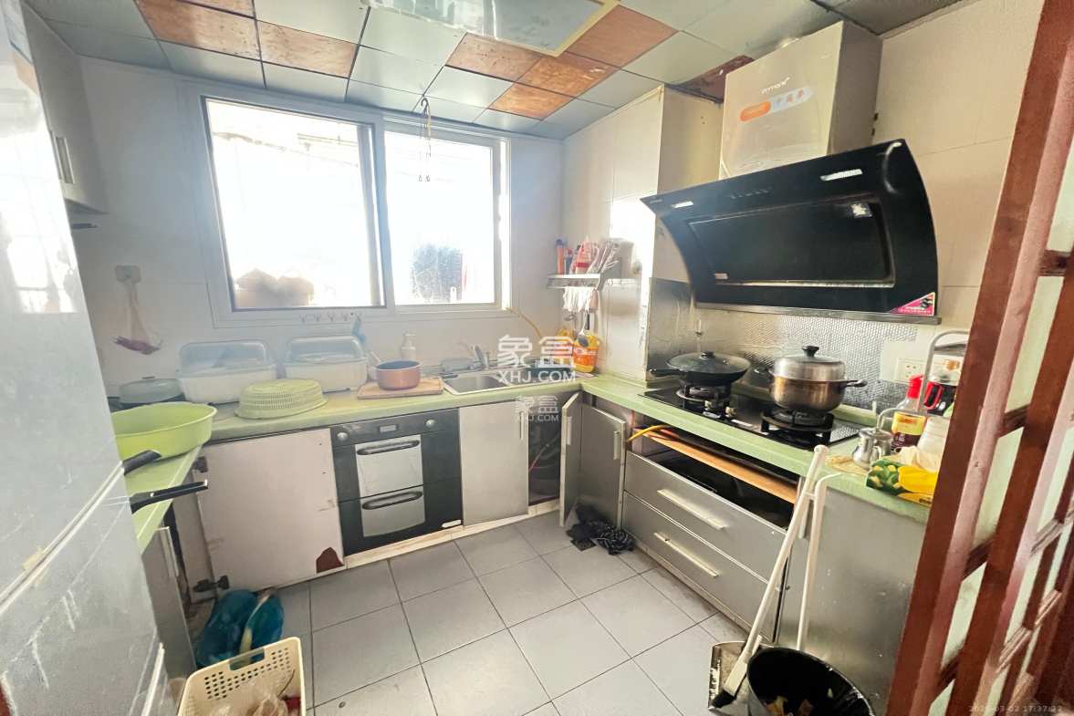 麓谷E家人 3室2厅2卫 2600.0元/月 麓谷E家人 3室2厅2卫 2600.0元/月室内图