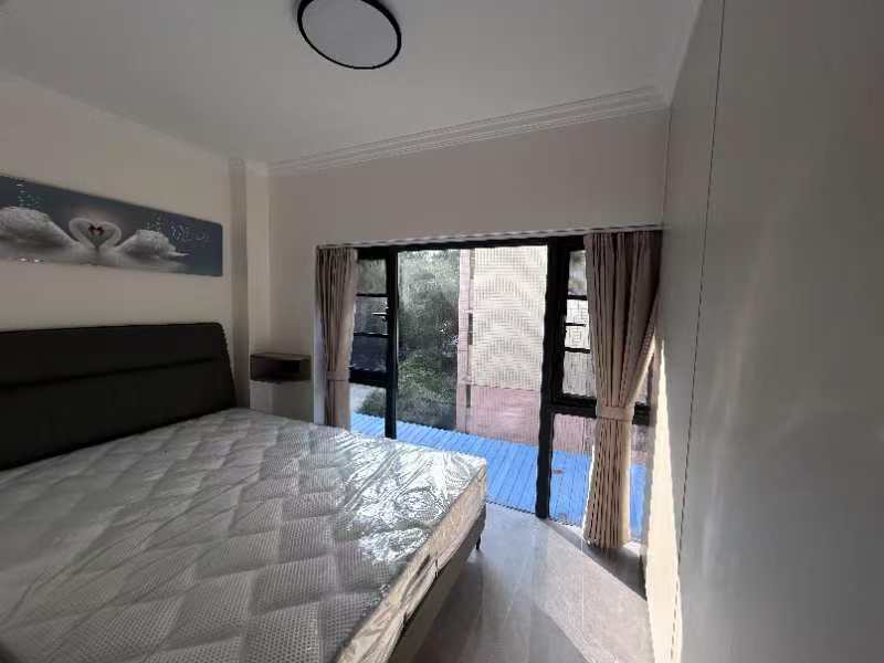 中甸.龙雲台  2室2厅1卫    46.8万 中甸.龙雲台  2室2厅1卫    46.8万客厅