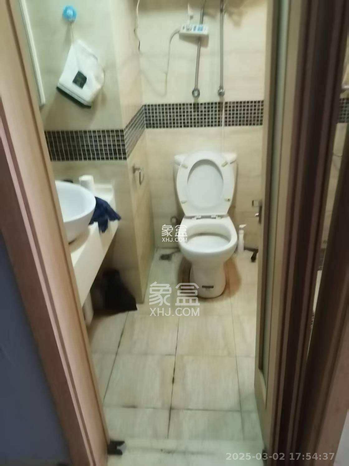 万科金域华府一期  1室1厅1卫    1300.0元/月 万科金域华府一期  1室1厅1卫    1300.0元/月室内图