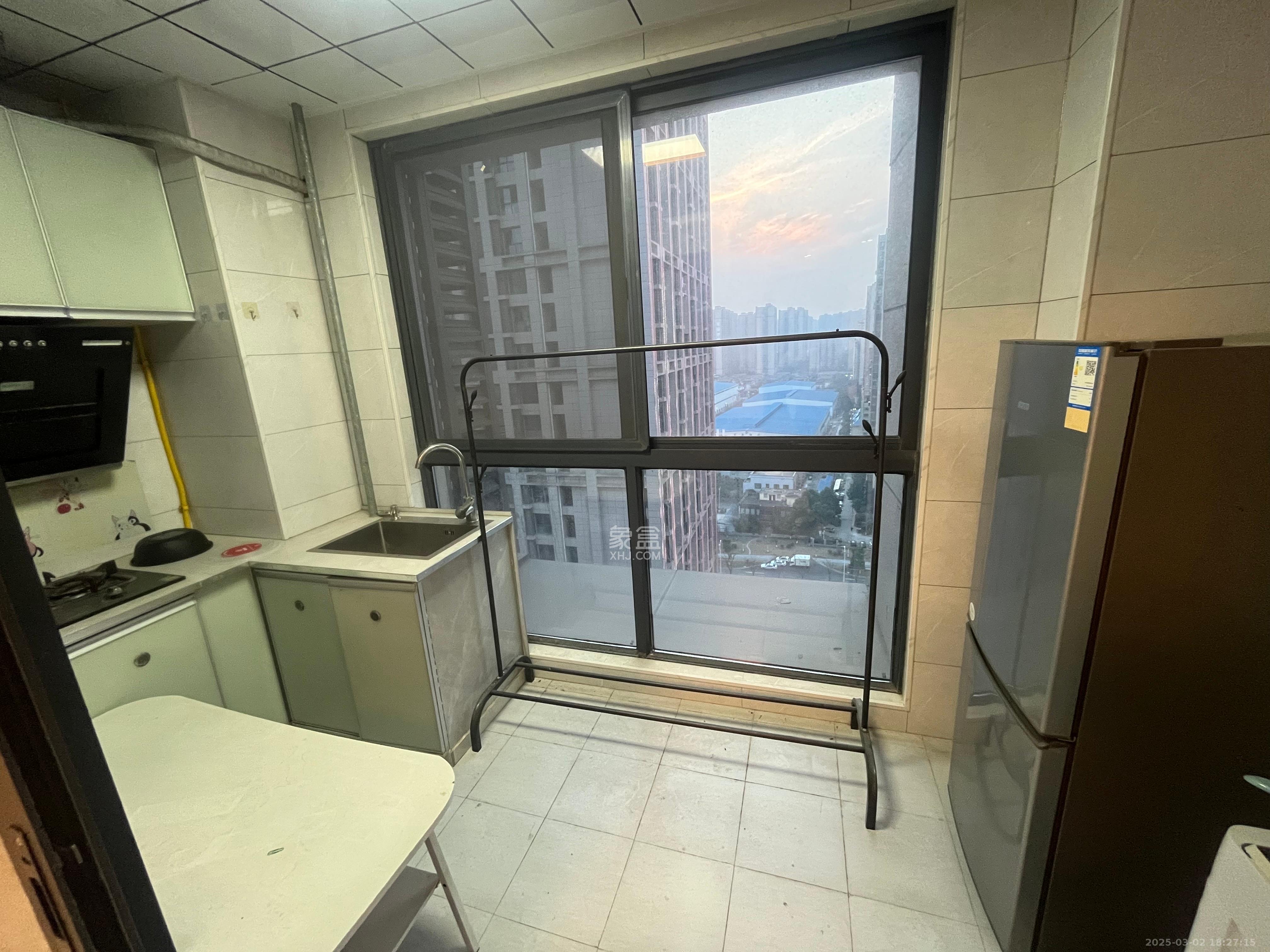 明发国际城 1室0厅0卫 1500.0元/月 明发国际城 1室0厅0卫 1500.0元/月室内图