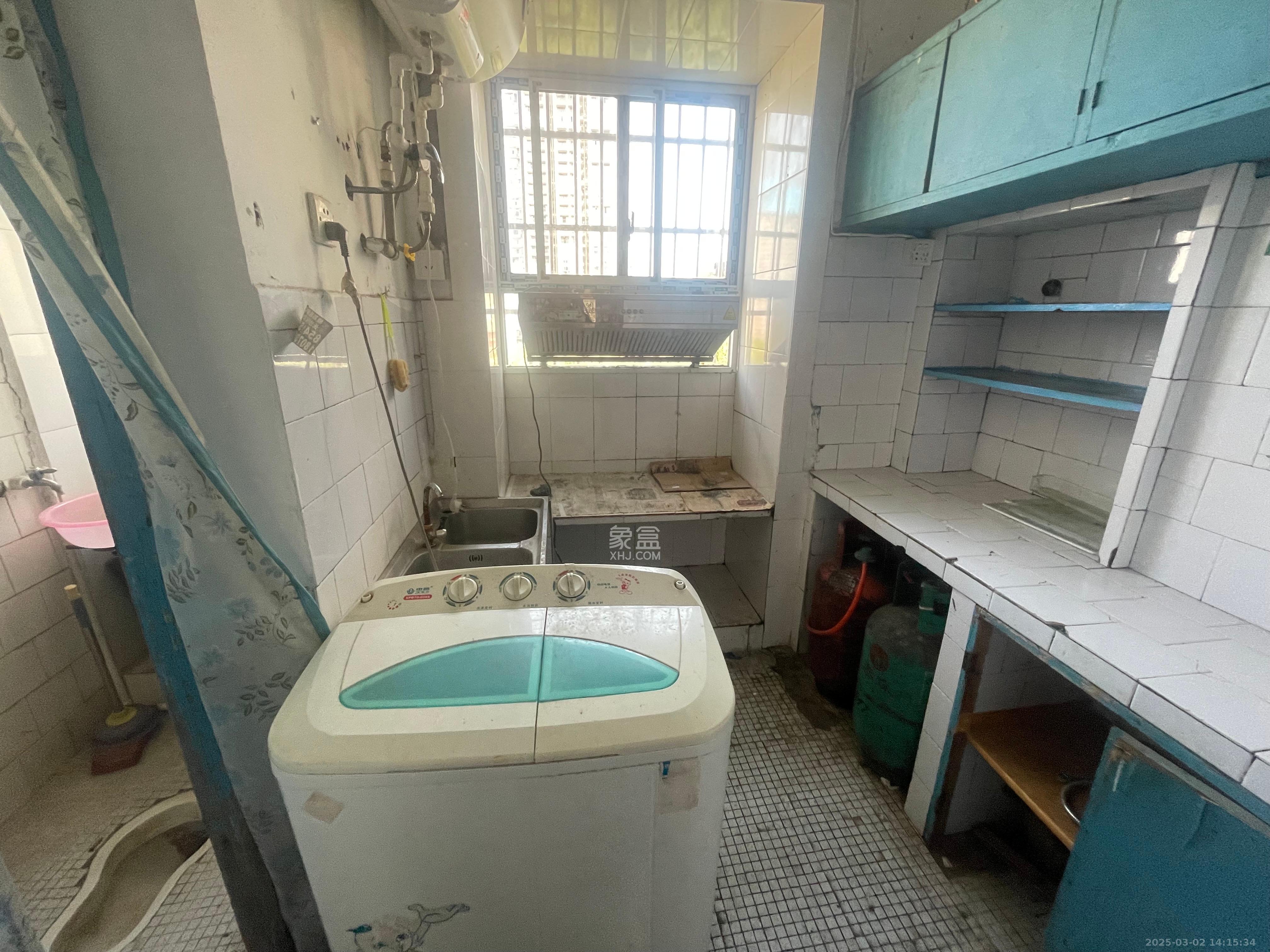 二机小区 2室1厅1卫 800.0元/月 二机小区 2室1厅1卫 800.0元/月室内图