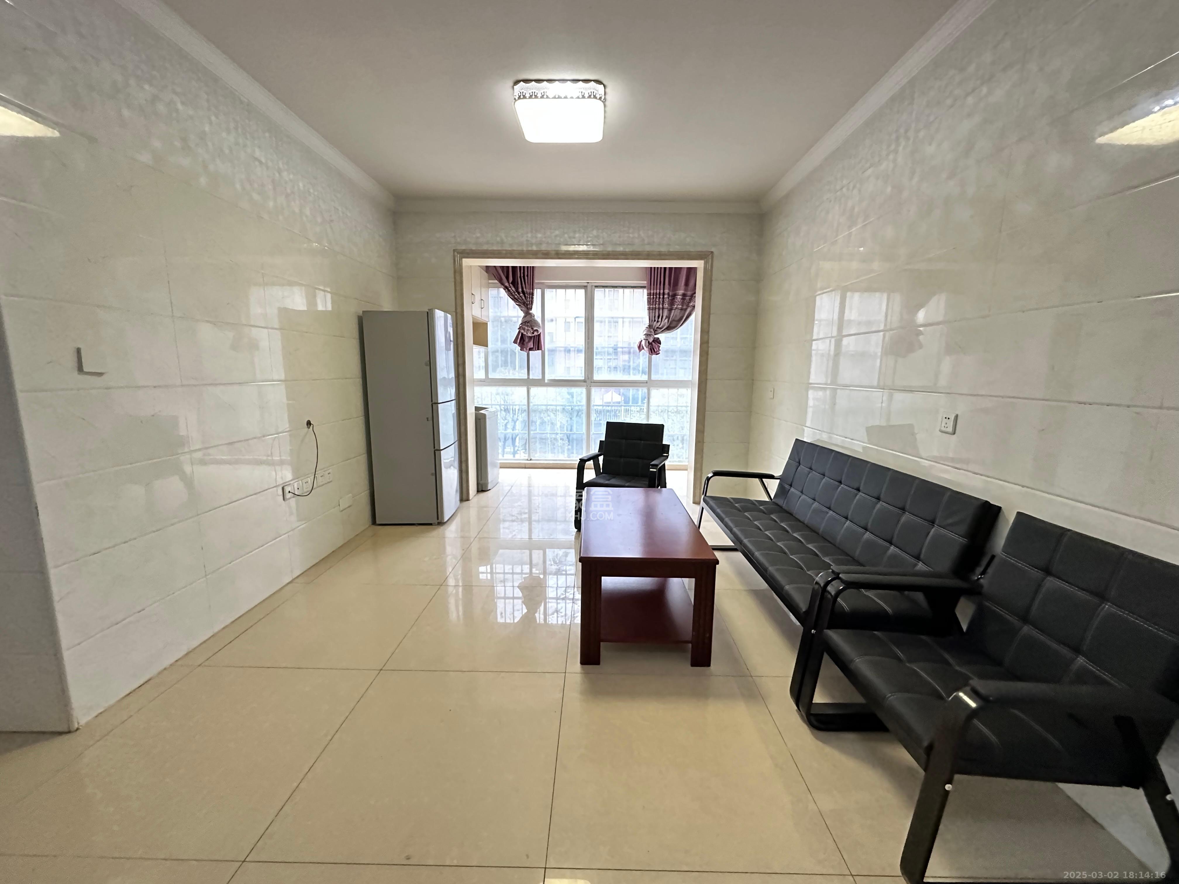 中悦领秀城  2室2厅1卫    1500.0元/月 中悦领秀城  2室2厅1卫    1500.0元/月