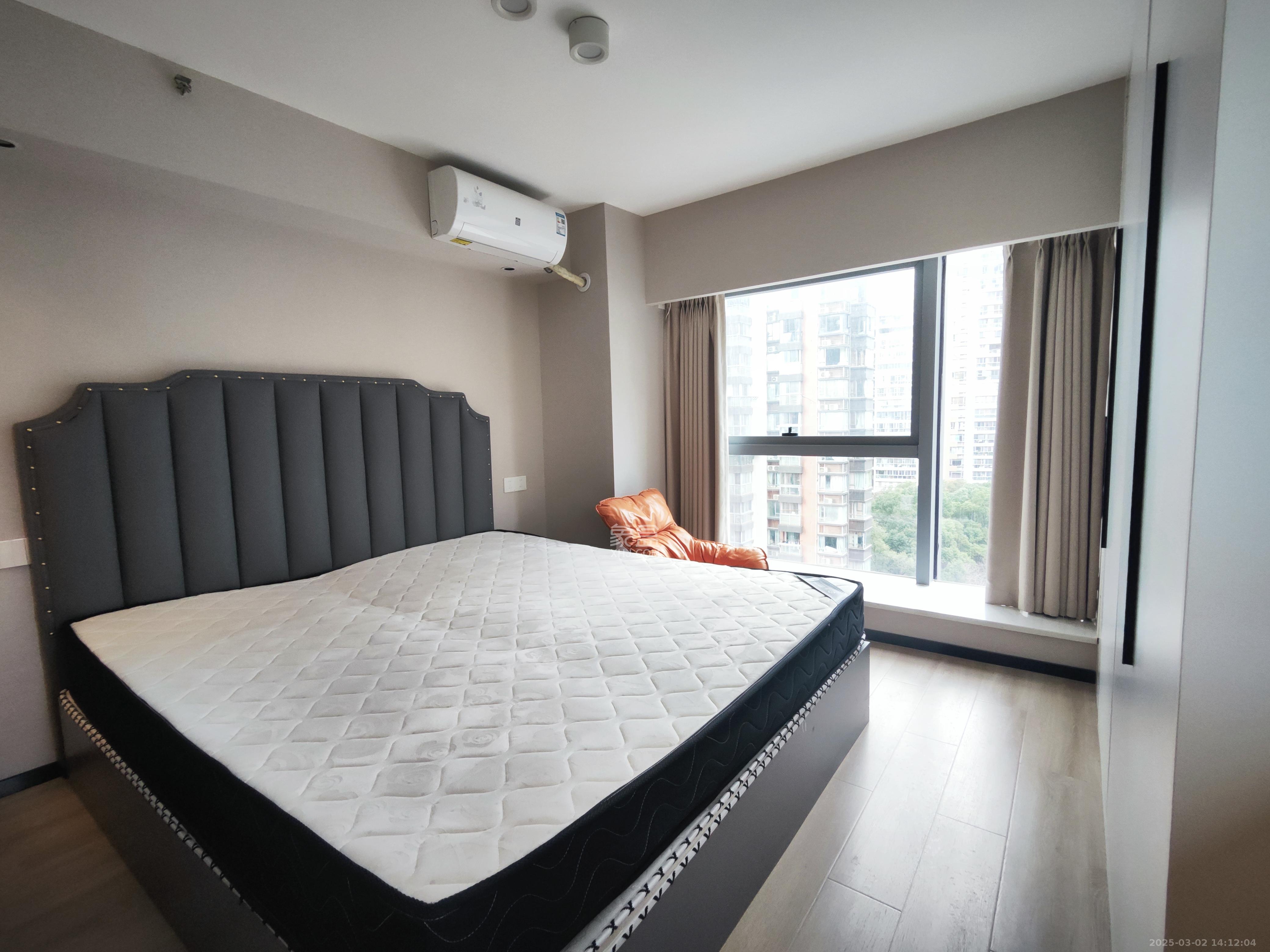 君悦新天地  1室0厅0卫    2700.0元/月室内图