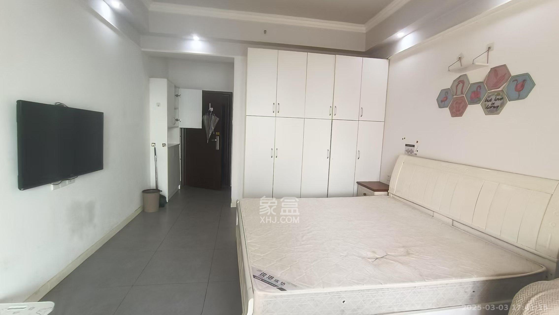 云集国际 1室1厅1卫 1400.0元/月 云集国际 1室1厅1卫 1400.0元/月室内图