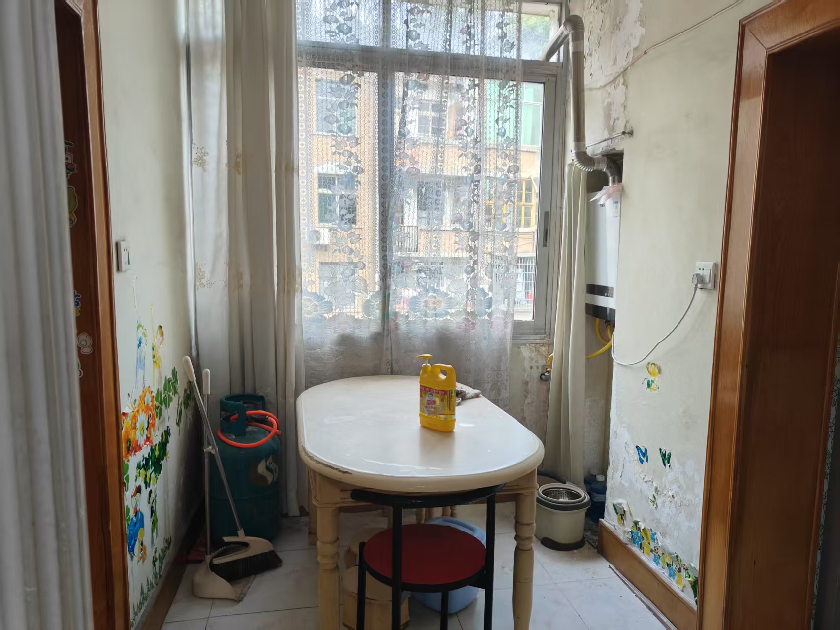 虎形山社区  1室2厅1卫    500.0元/月 虎形山社区  1室2厅1卫    500.0元/月户型图