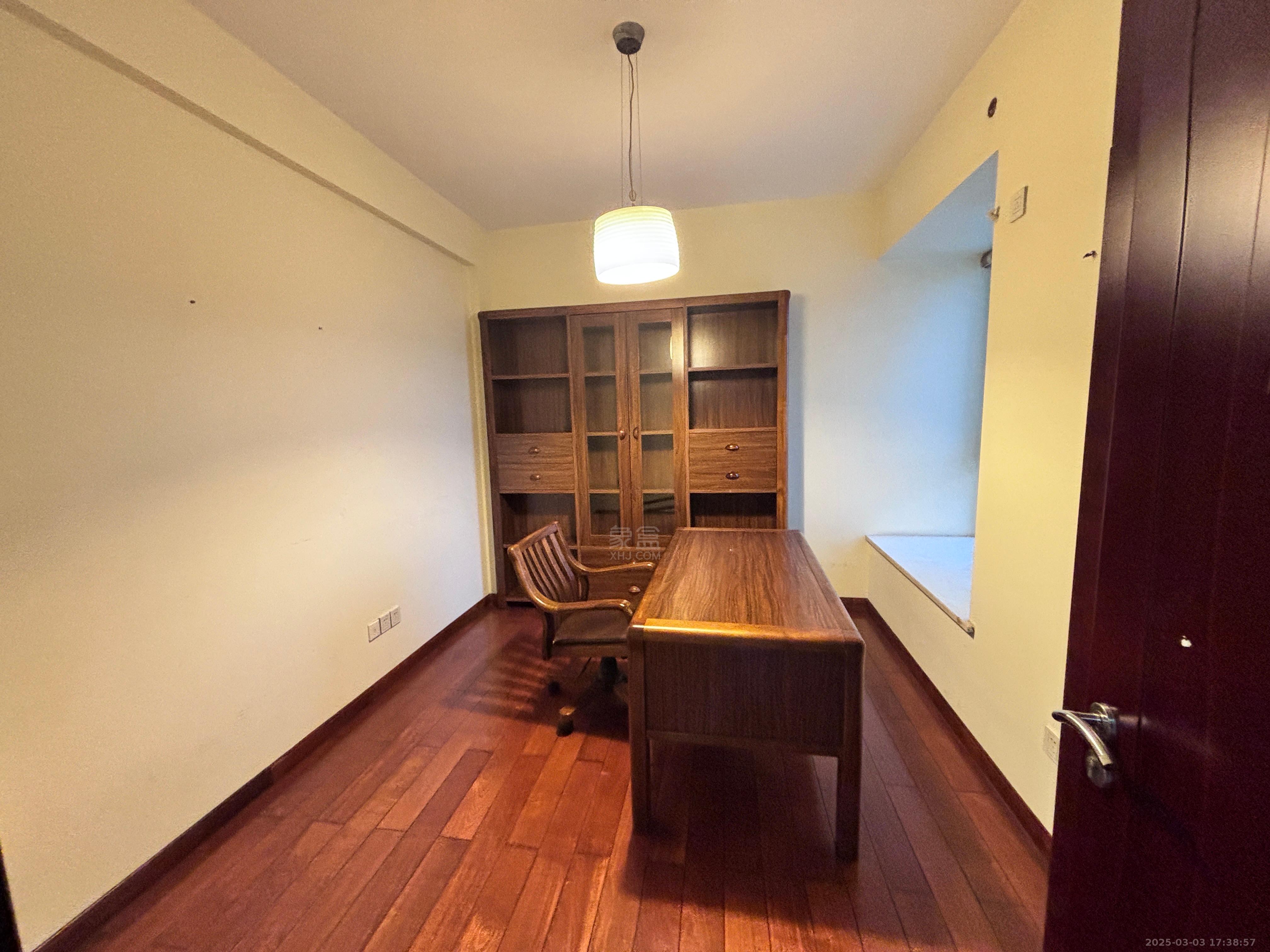 山水国际 3室2厅2卫 2300.0元/月 山水国际 3室2厅2卫 2300.0元/月室内图