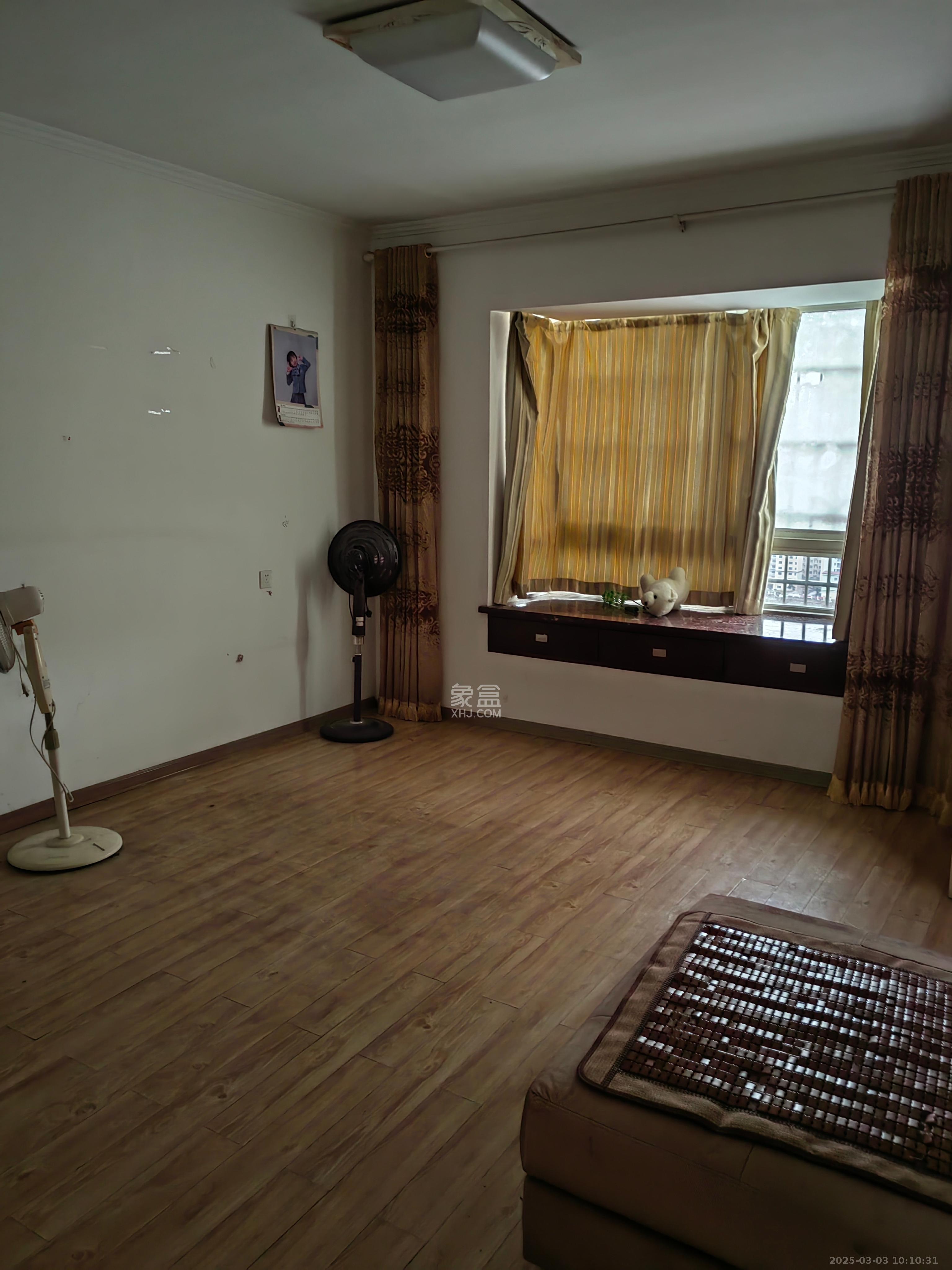 圣力华苑 3室2厅2卫 1800.0元/月 圣力华苑 3室2厅2卫 1800.0元/月室内图