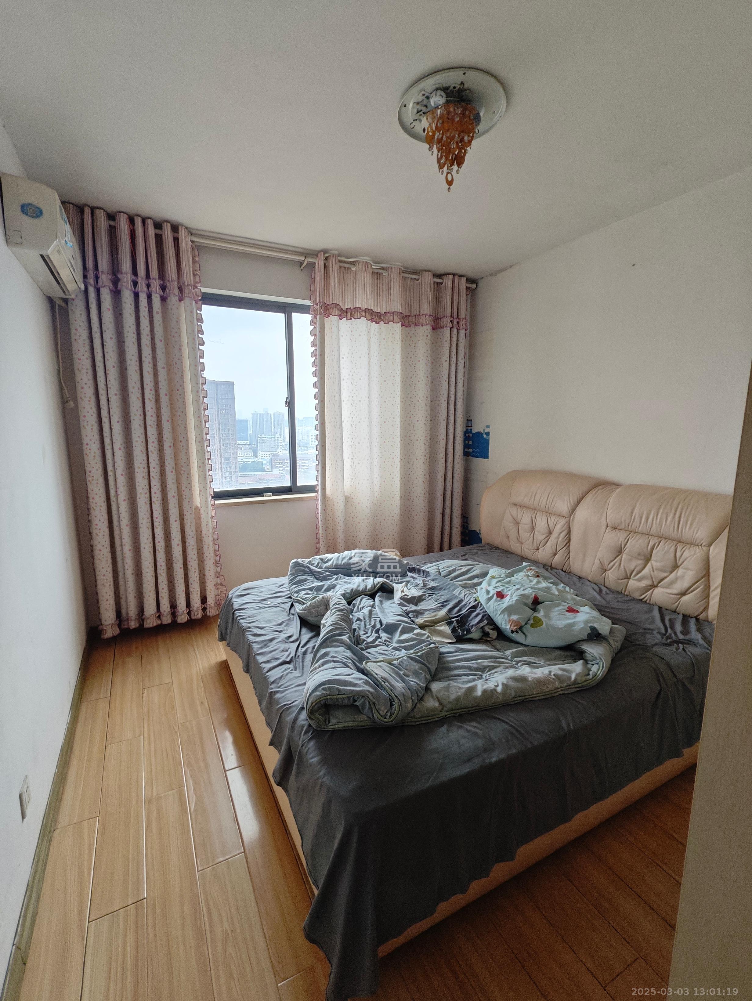 融橙上品  3室1厅1卫   1900.00元/月室内图