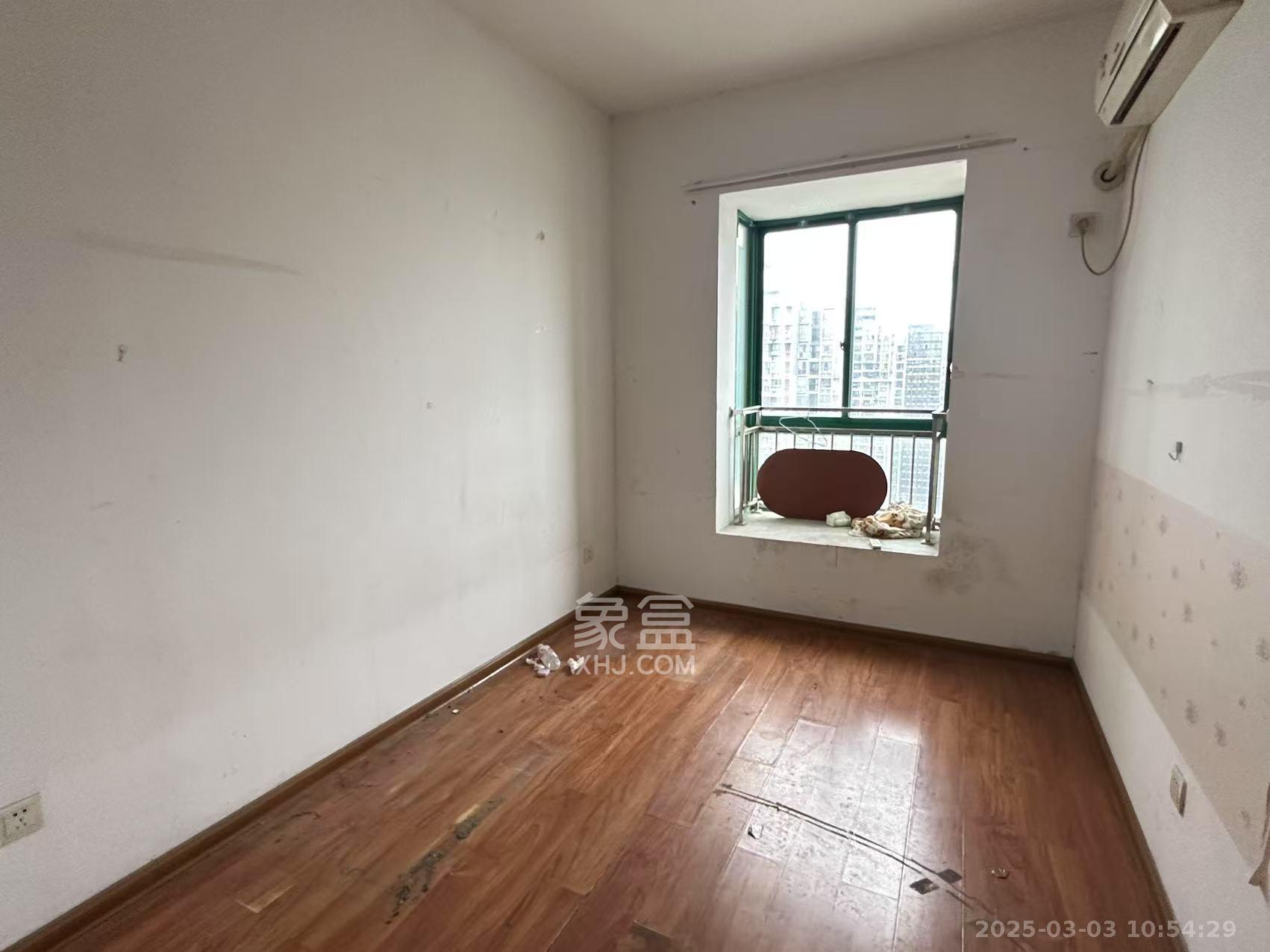 明城公寓 5室2厅2卫 2500.0元/月 明城公寓 5室2厅2卫 2500.0元/月室内图