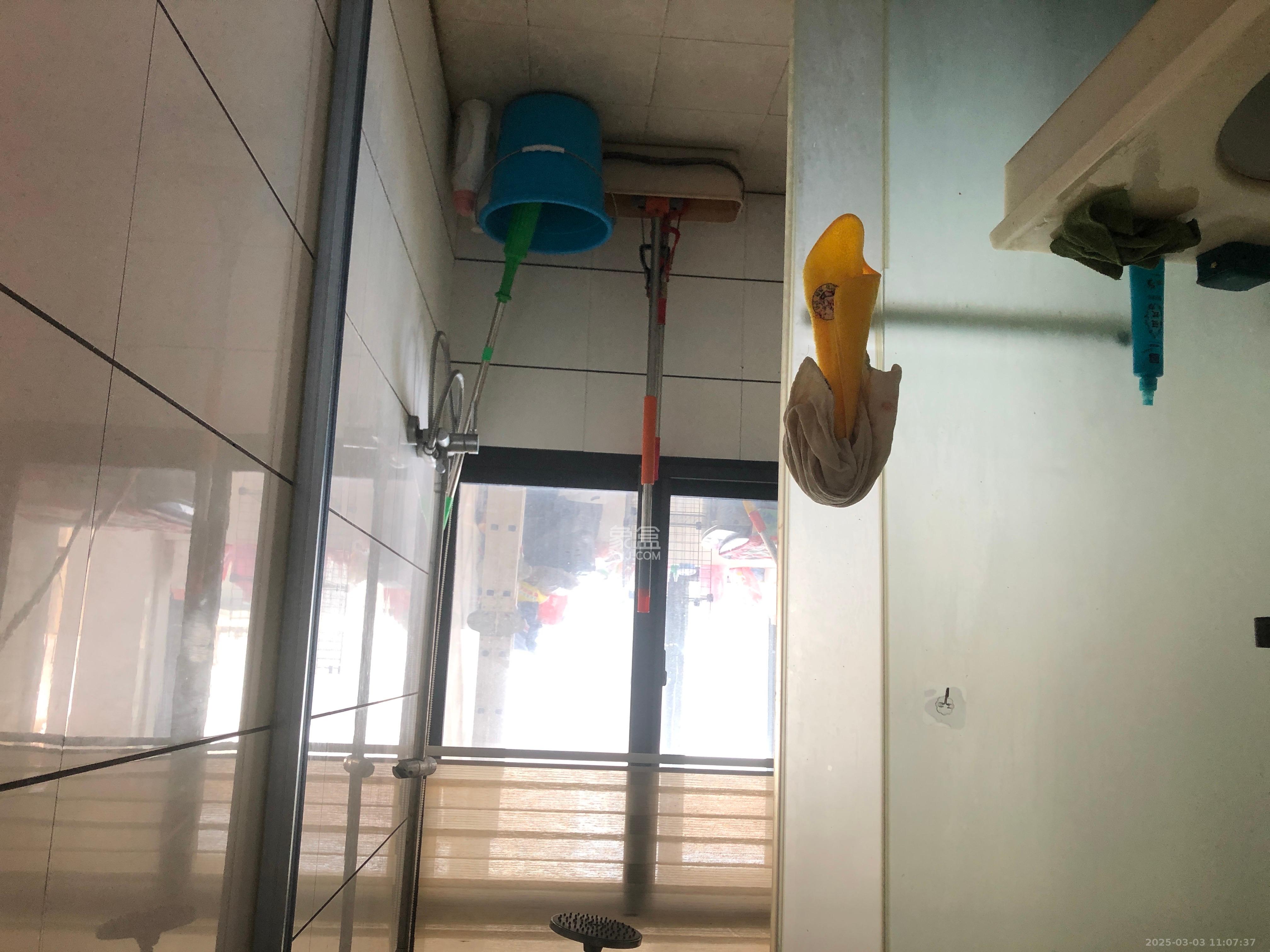 美林水郡  3室2厅1卫   2200.00元/月室内图