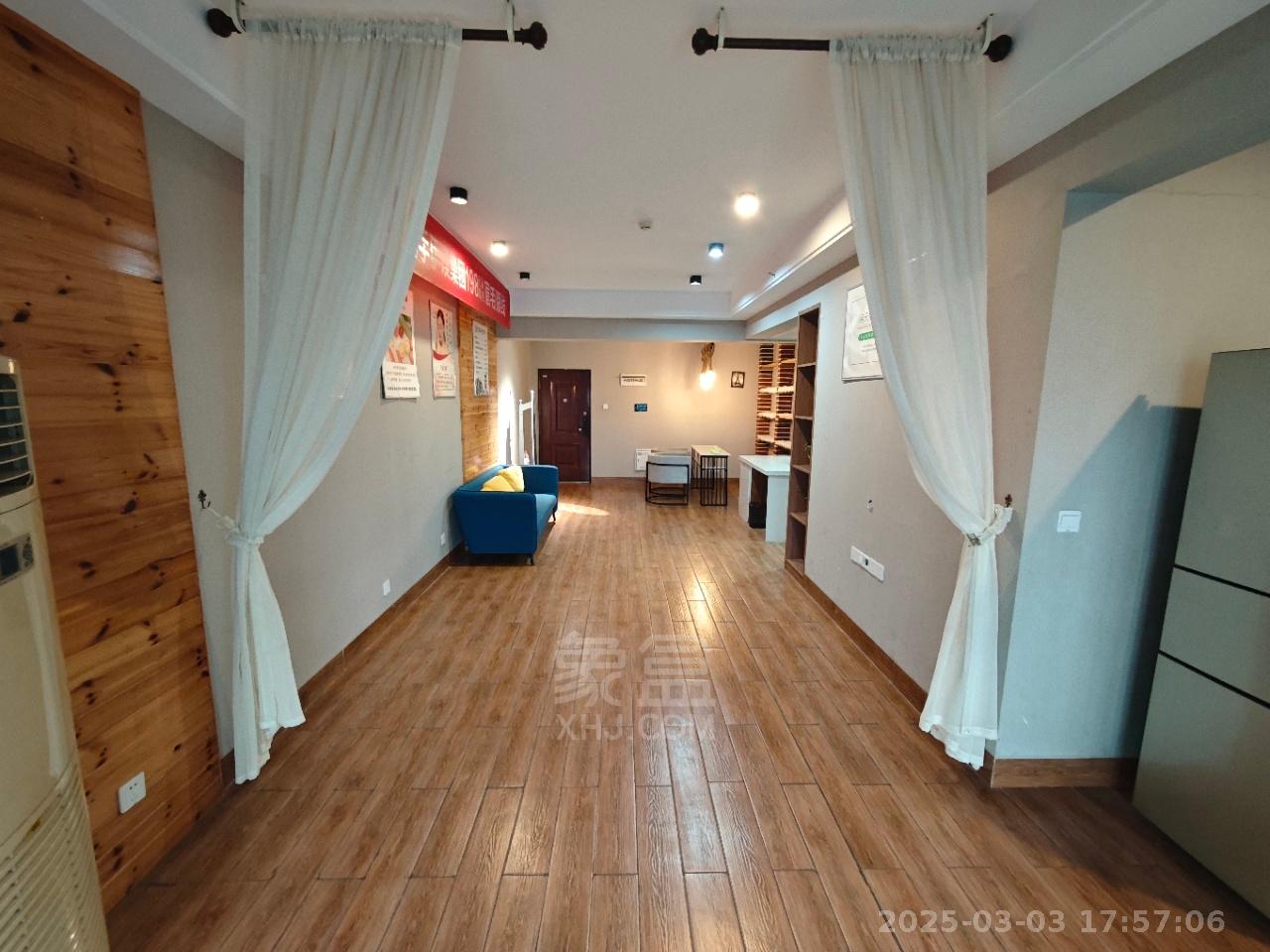 庐山春天 1室1厅1卫 1600.0元/月 庐山春天 1室1厅1卫 1600.0元/月室内图