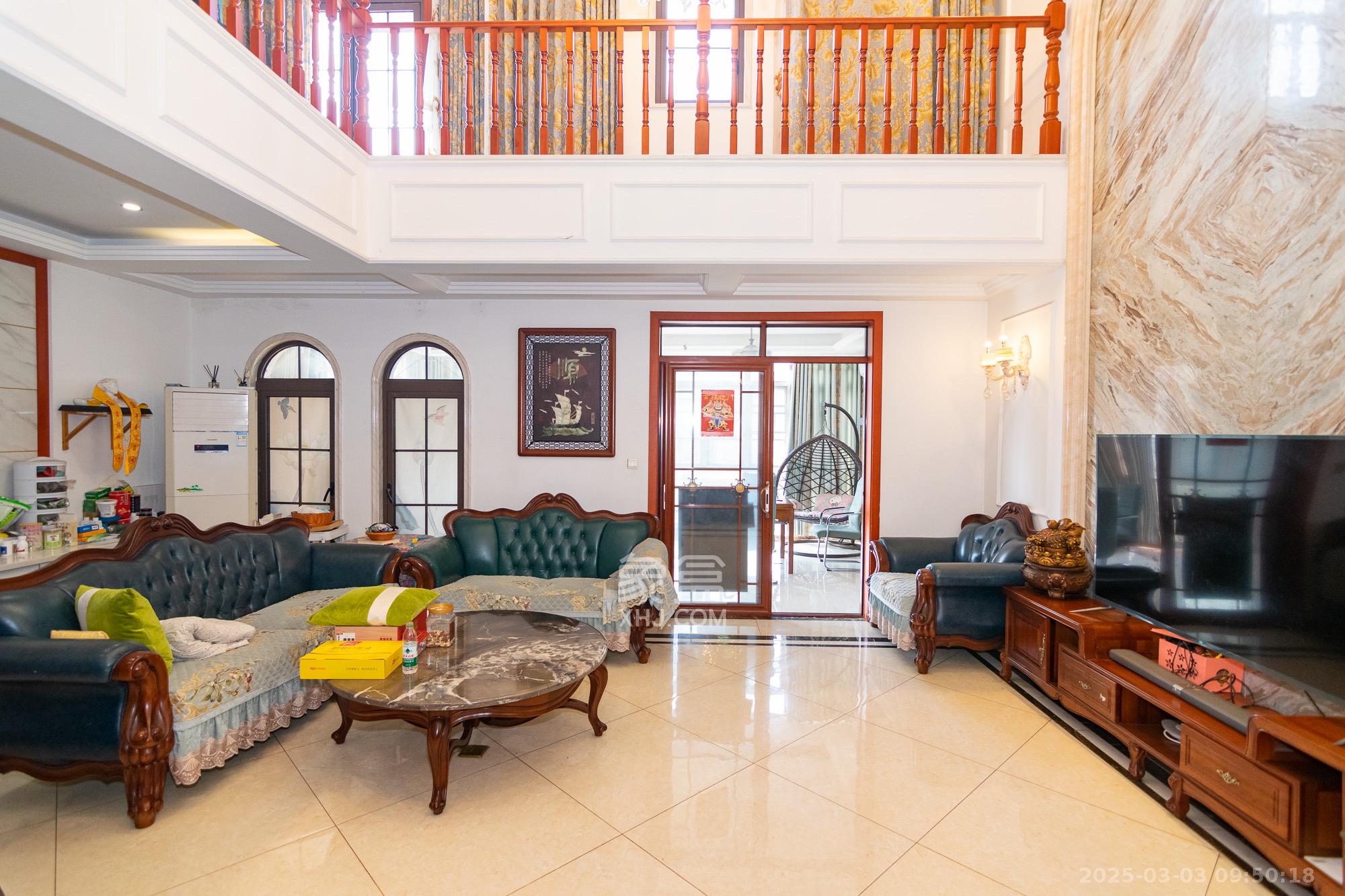 金地三千府(金地湖山樾、金地自在城) 7室3厅5卫 12800.0元/月 金地三千府(金地湖山樾、金地自在城) 7室3厅5卫 12800.0元/月室内图