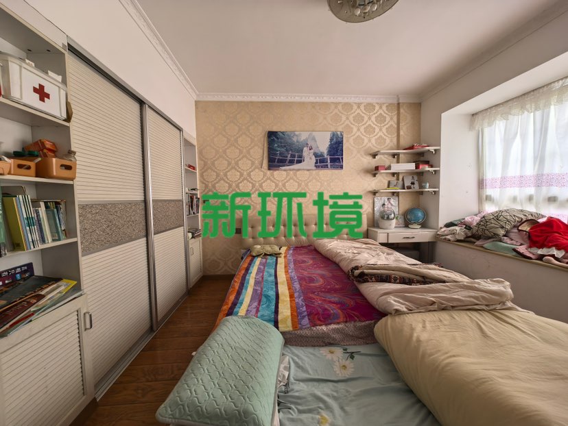 明鑫澧水湾  3室2厅2卫   58.00万客厅