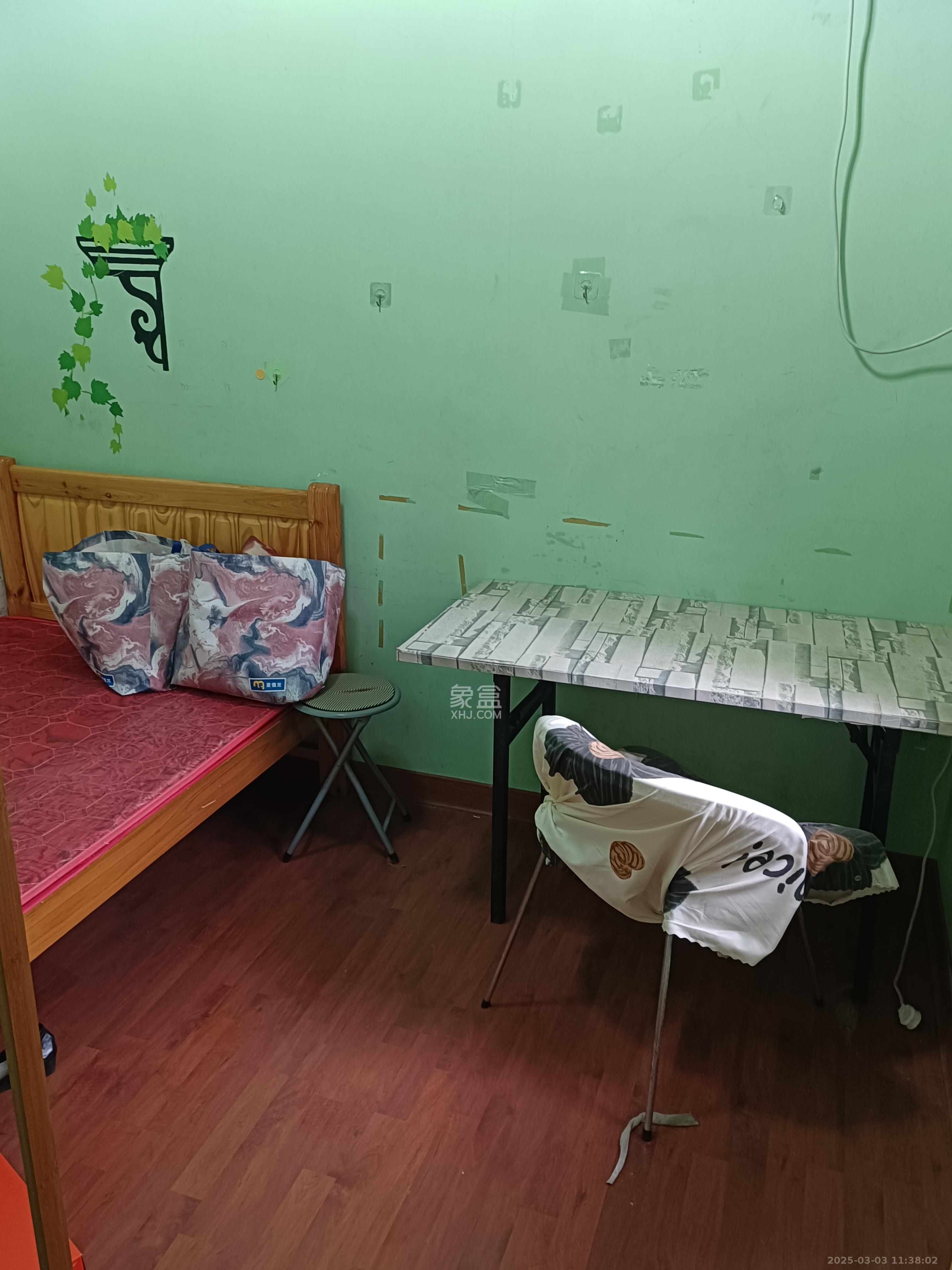 红旗区一片 3室1厅1卫 1500.0元/月 红旗区一片 3室1厅1卫 1500.0元/月室内图