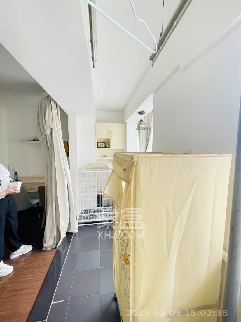 宏景名厦  1室1厅1卫   2700.00元/月室内图