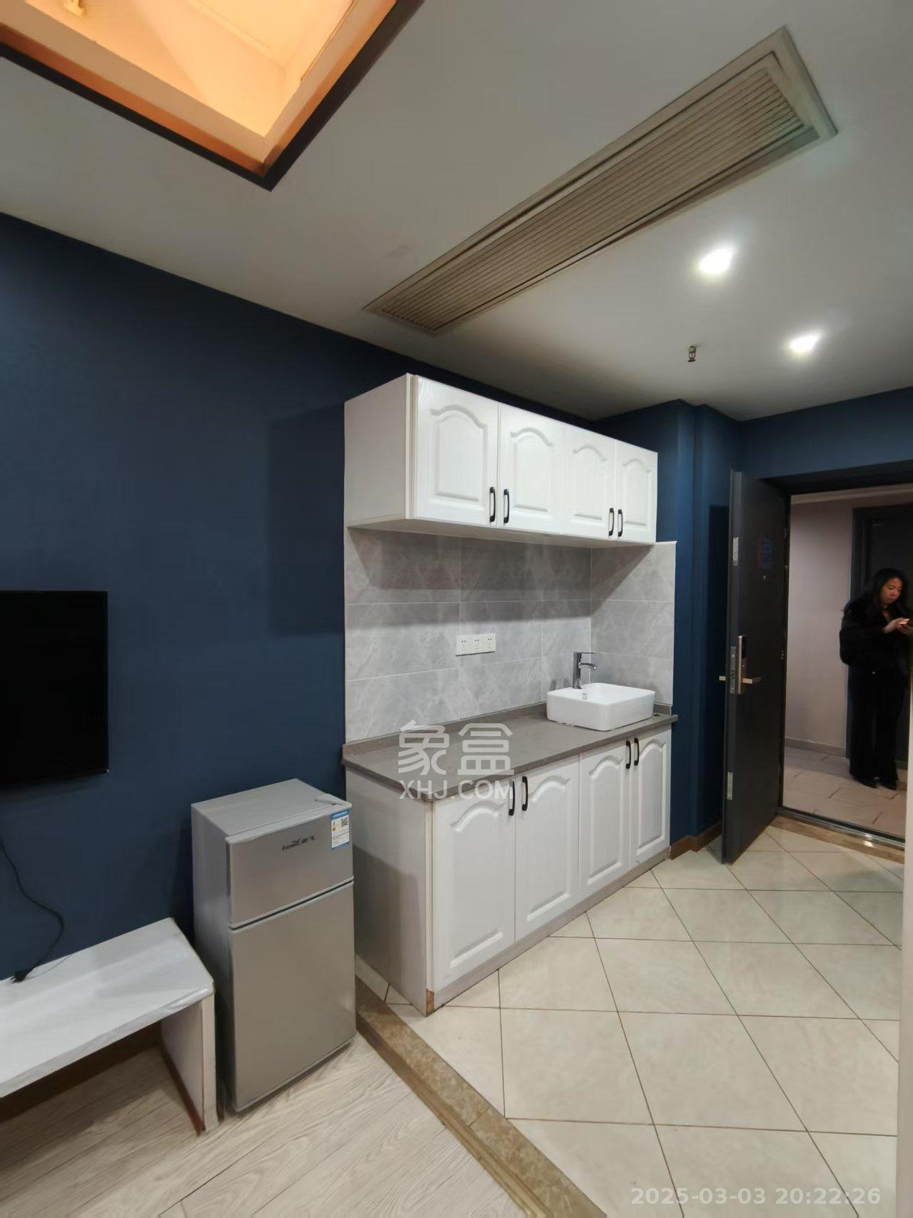 芙蓉万国城MOMA(卓越汇富苑) 1室1厅1卫 1600.0元/月 芙蓉万国城MOMA(卓越汇富苑) 1室1厅1卫 1600.0元/月室内图