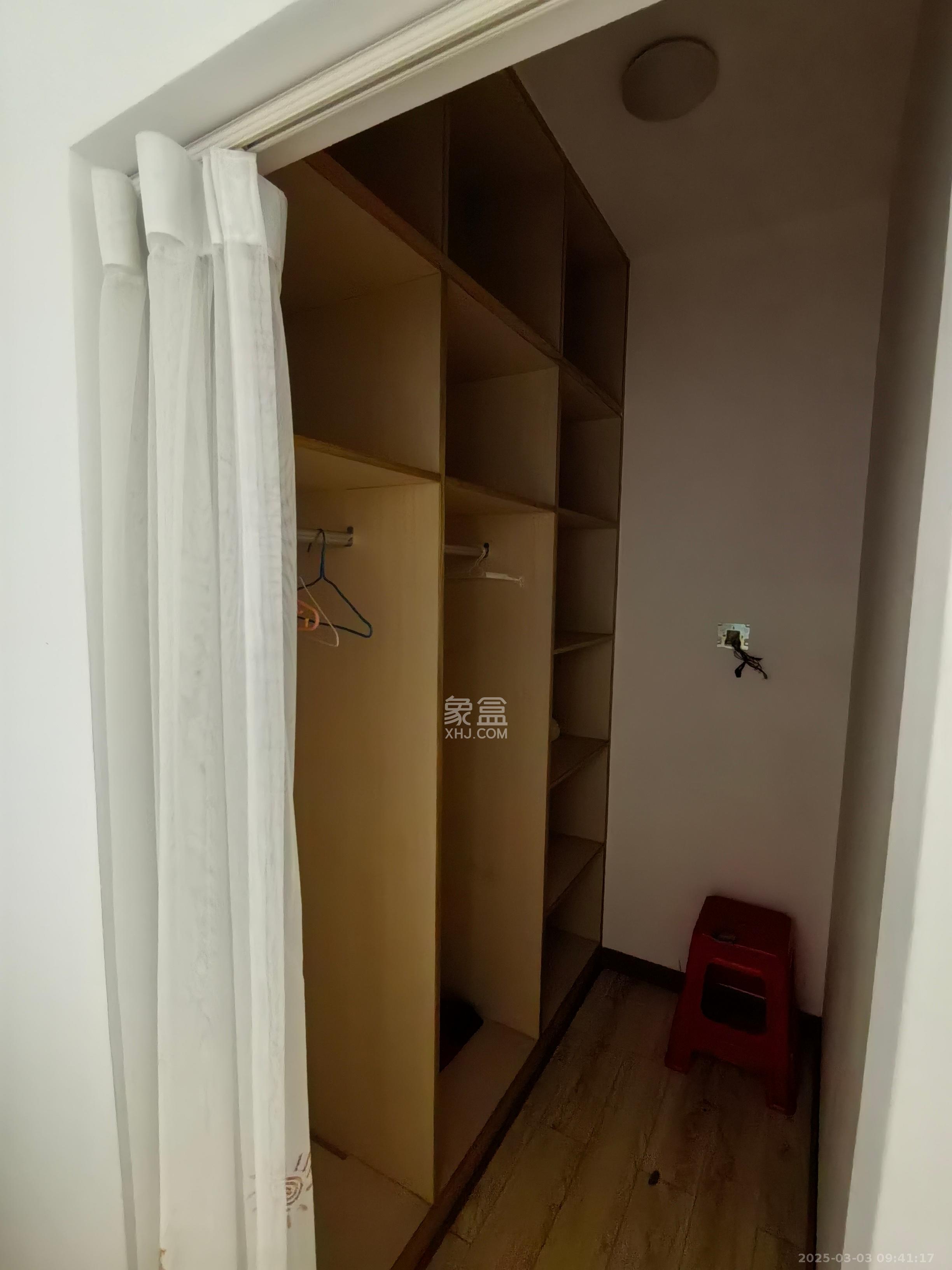 万博汇 1室1厅1卫 1500.0元/月 万博汇 1室1厅1卫 1500.0元/月室内图