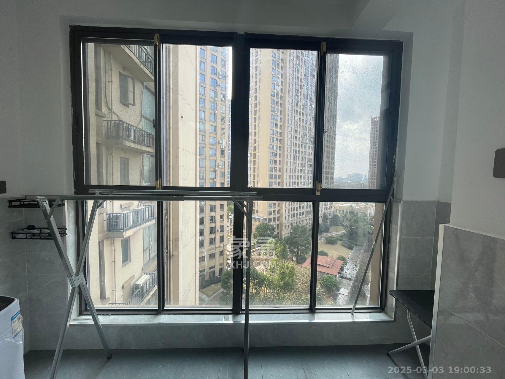 合能洋湖公馆 3室2厅2卫 2800.0元/月 合能洋湖公馆 3室2厅2卫 2800.0元/月室内图