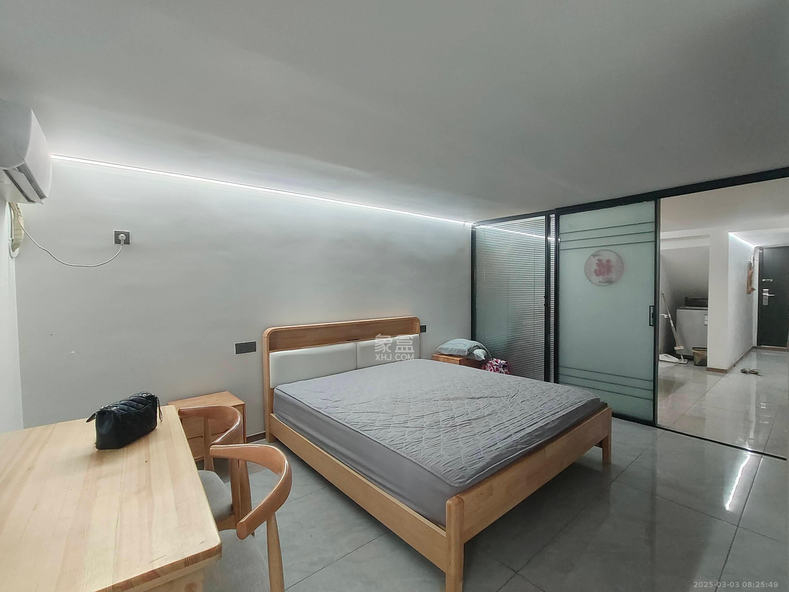 融圣国际 1室1厅1卫 2000.0元/月 融圣国际 1室1厅1卫 2000.0元/月室内图