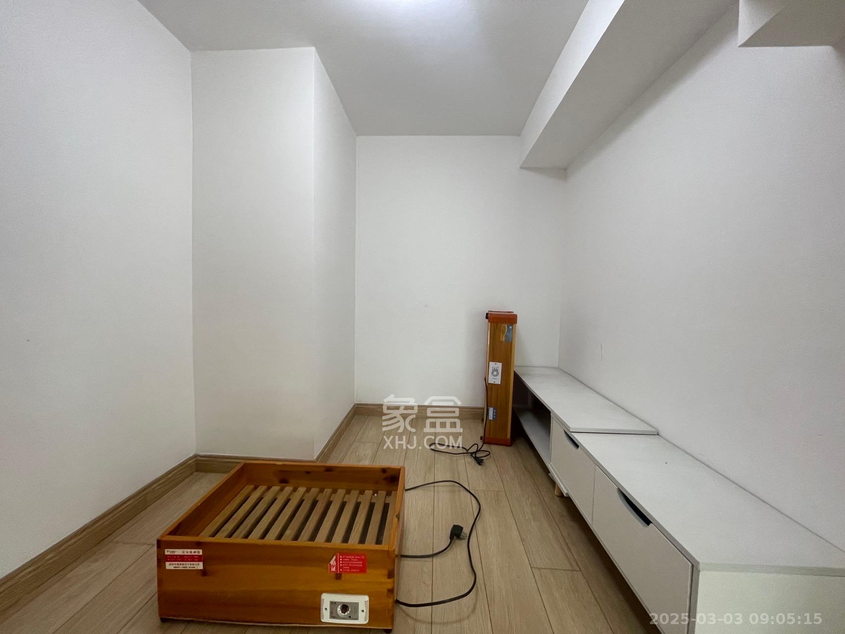 远洋外滩壹号  1室1厅1卫   2800.00元/月室内图