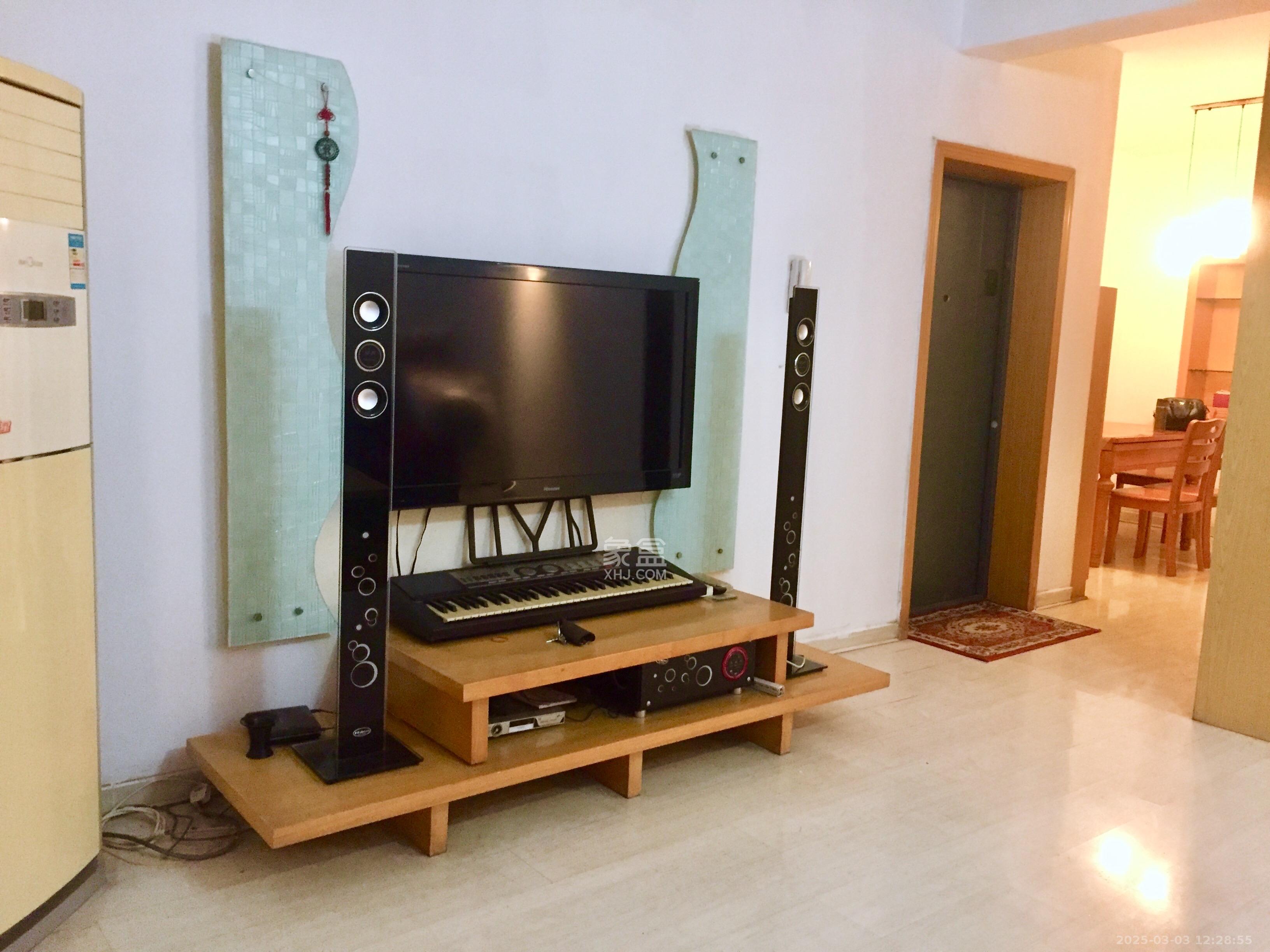 东方新城  2室2厅0卫   2500.00元/月室内图