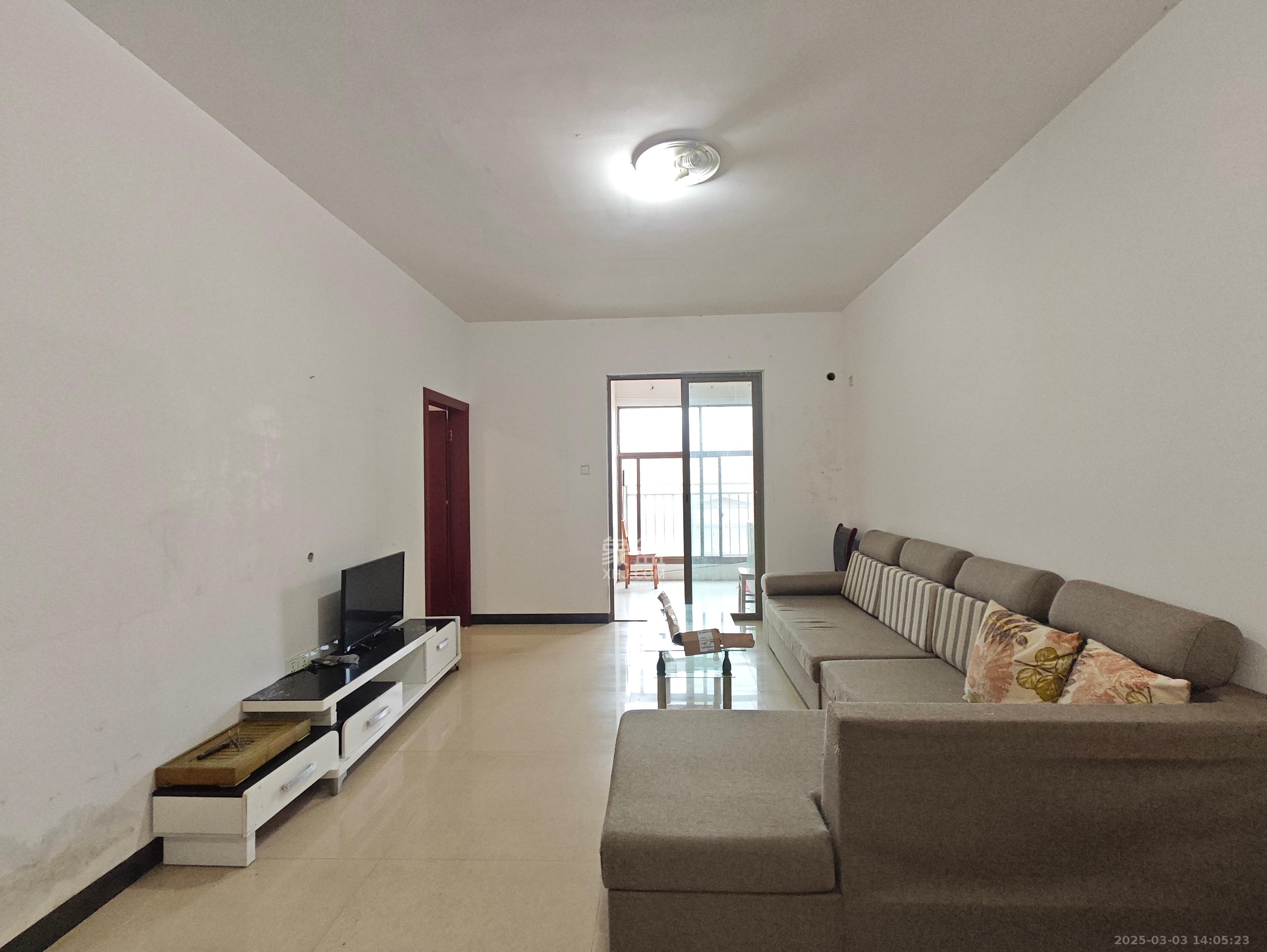 米兰春天  3室2厅1卫    1800.0元/月 米兰春天  3室2厅1卫    1800.0元/月