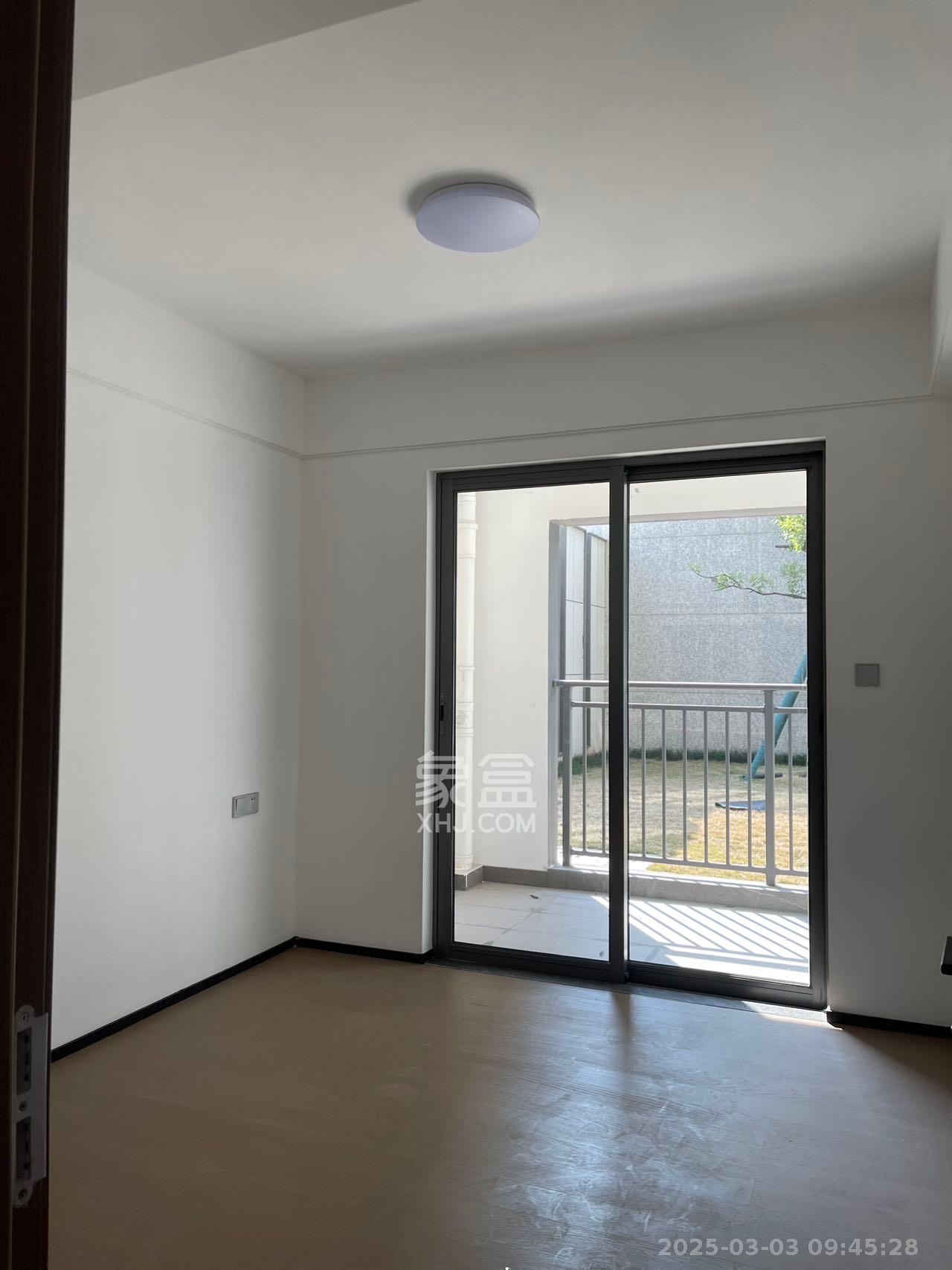 中海寰宇天下 4室2厅2卫 2980.0元/月 中海寰宇天下 4室2厅2卫 2980.0元/月室内图