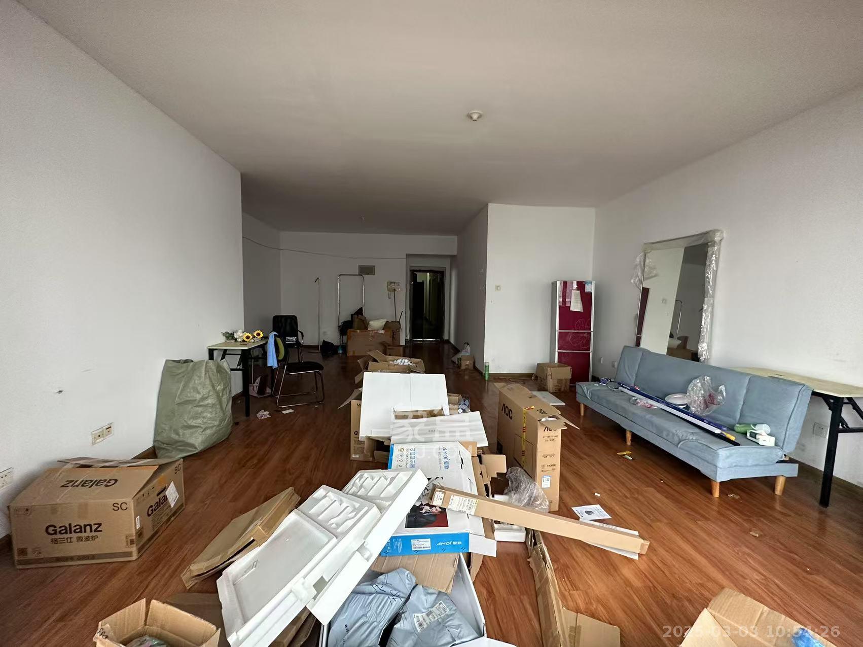 明城公寓 5室2厅2卫 2500.0元/月 明城公寓 5室2厅2卫 2500.0元/月室内图