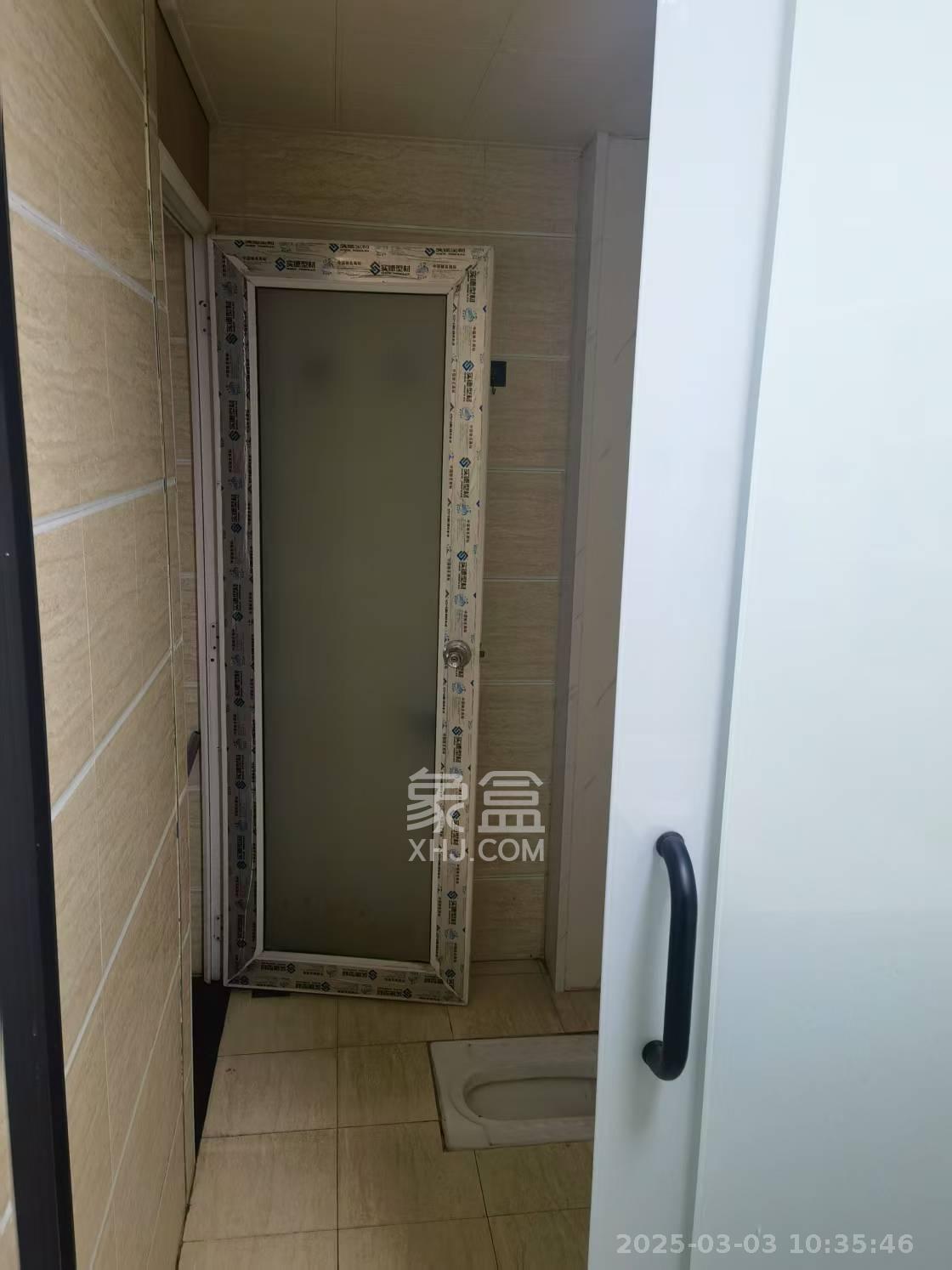 百纳广场（百纳公寓）  3室2厅1卫   3200.00元/月室内图