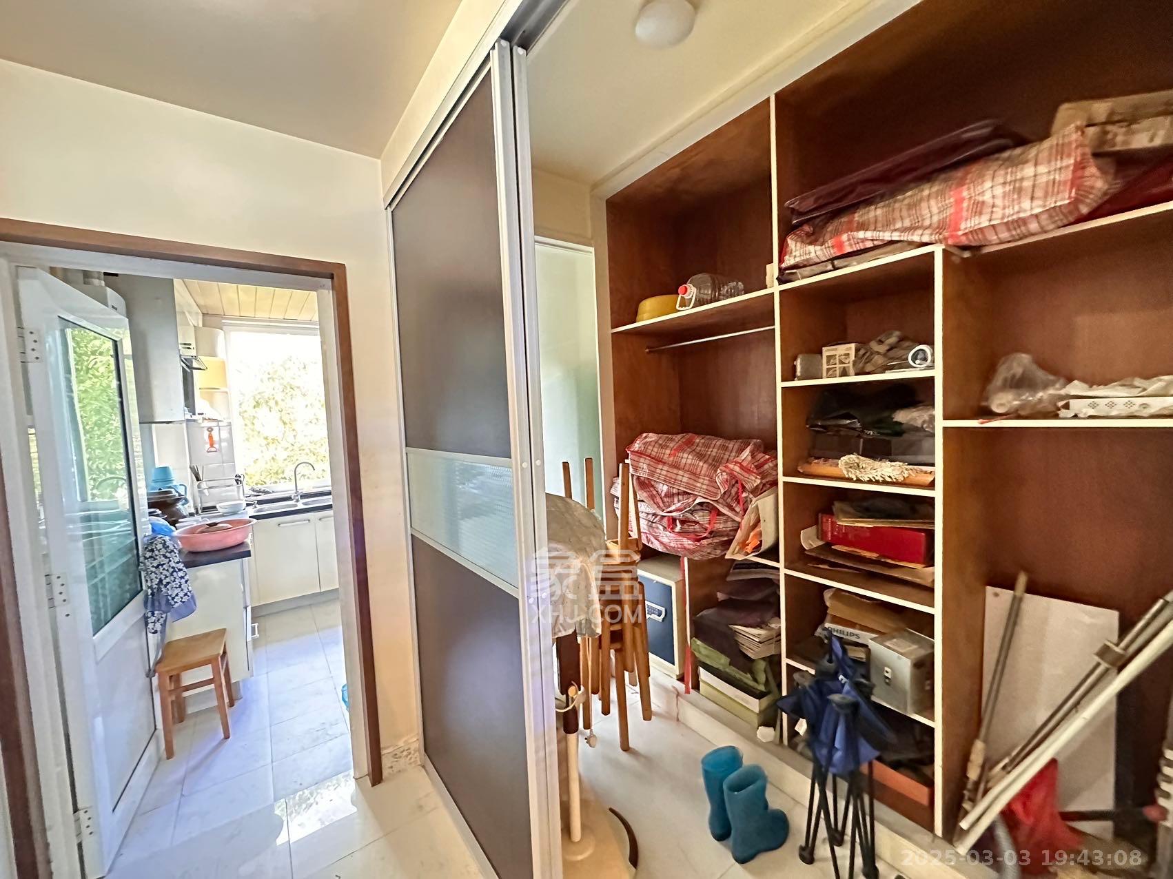 芙蓉苑  3室2厅2卫    2500.0元/月 芙蓉苑  3室2厅2卫    2500.0元/月室内图