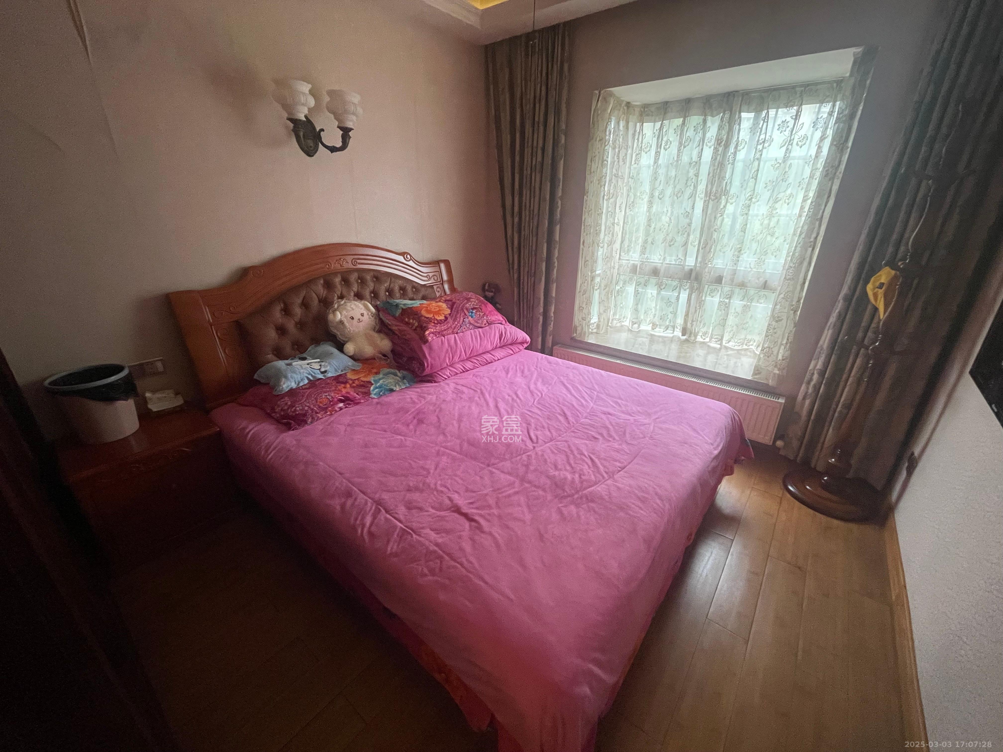 至雅小玲家园 3室2厅2卫 2650.0元/月 至雅小玲家园 3室2厅2卫 2650.0元/月室内图