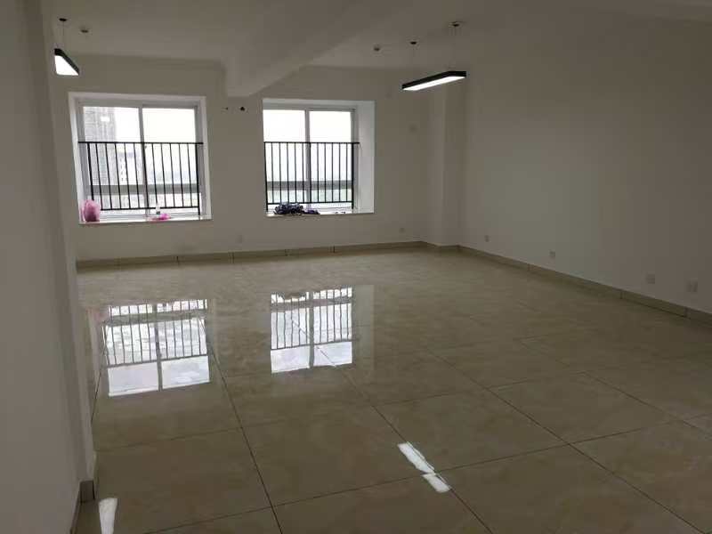 佳源罗马都市 1室0厅0卫 1800.0元/月 佳源罗马都市 1室0厅0卫 1800.0元/月室内图